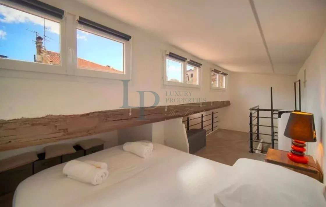 Appartement 3 pièces rénové au cœur du Suquet