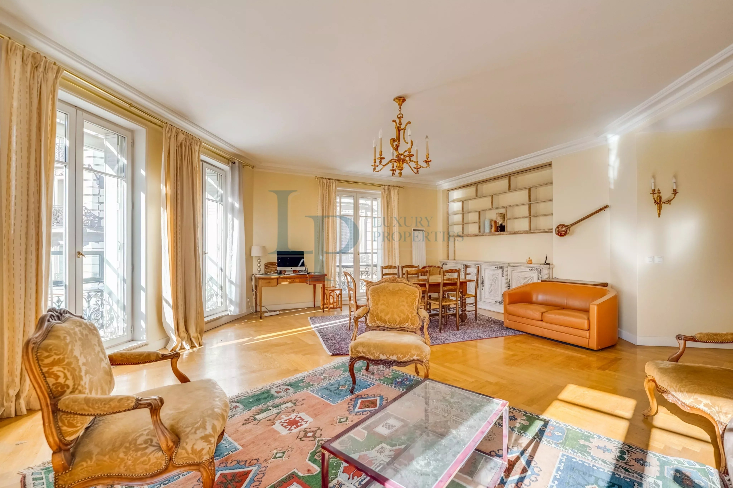 Exclusivité I Paris 17ème I Parc Monceau I Appartement 5 pièces I 120 m2 I 3 chambres I Plein Sud I Cave I Parking
