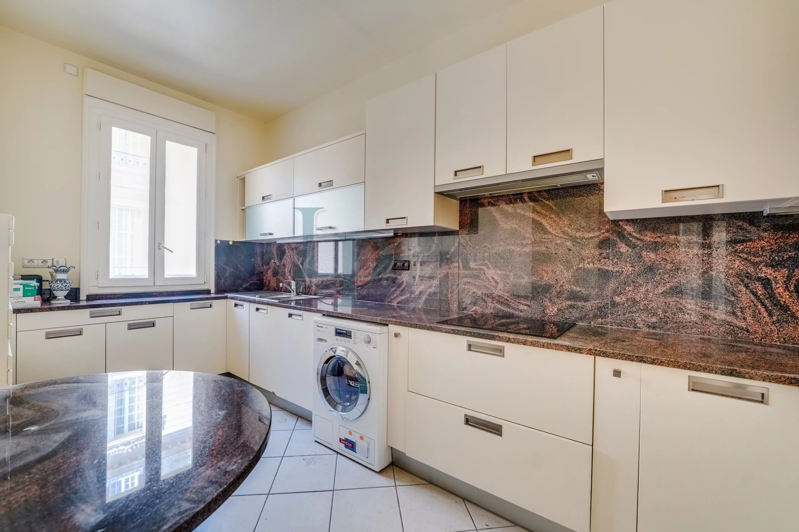 Exclusivité I Paris 17ème I Parc Monceau I Appartement 5 pièces I 120 m2 I 3 chambres I Plein Sud I Cave I Parking