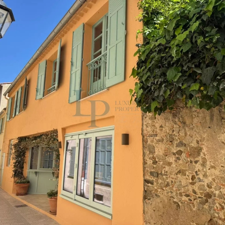 Au coeur du village de Saint-Tropez