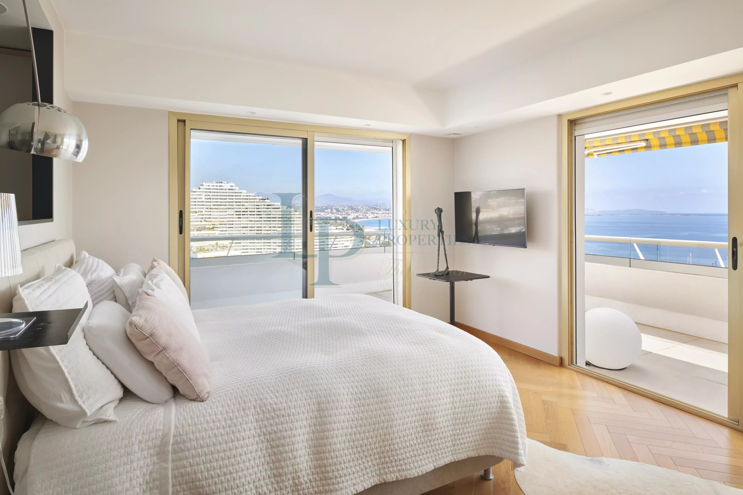 Un Penthouse de collection !