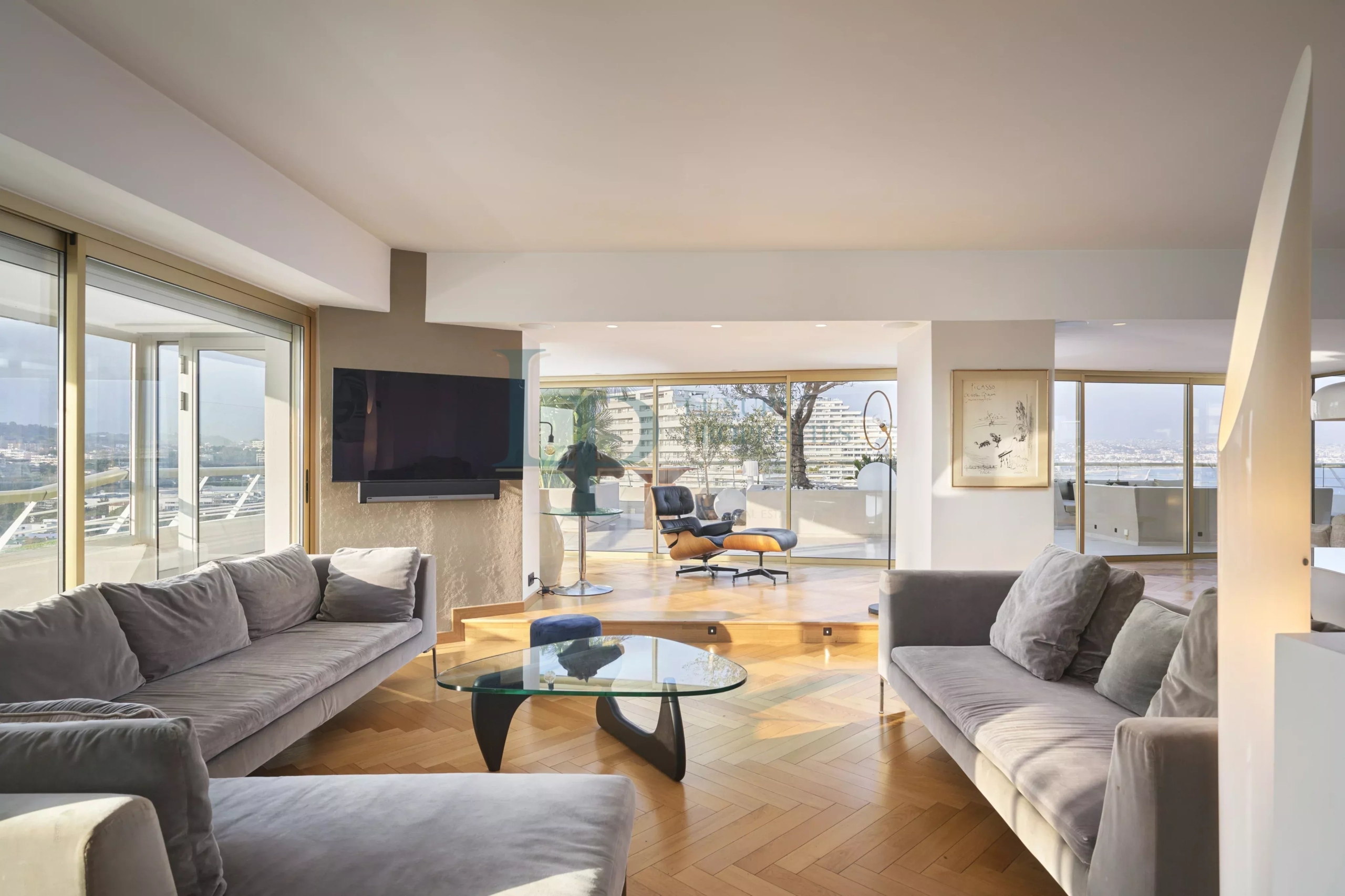 Un Penthouse de collection !