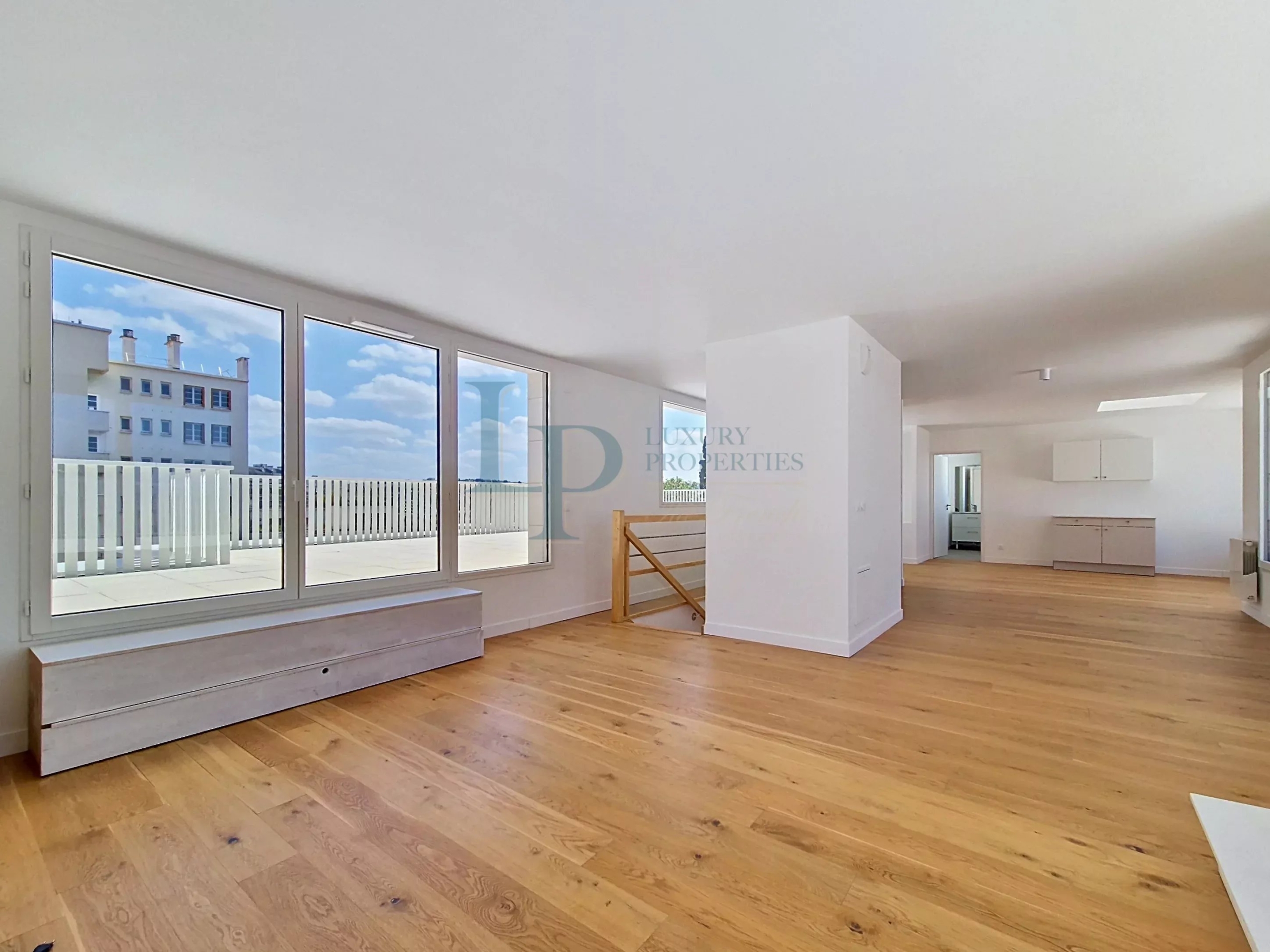 RÉSIDENCE CARRÉ DES ARTS · ISSY-LES-MOULINEAUX – Duplex d’exception