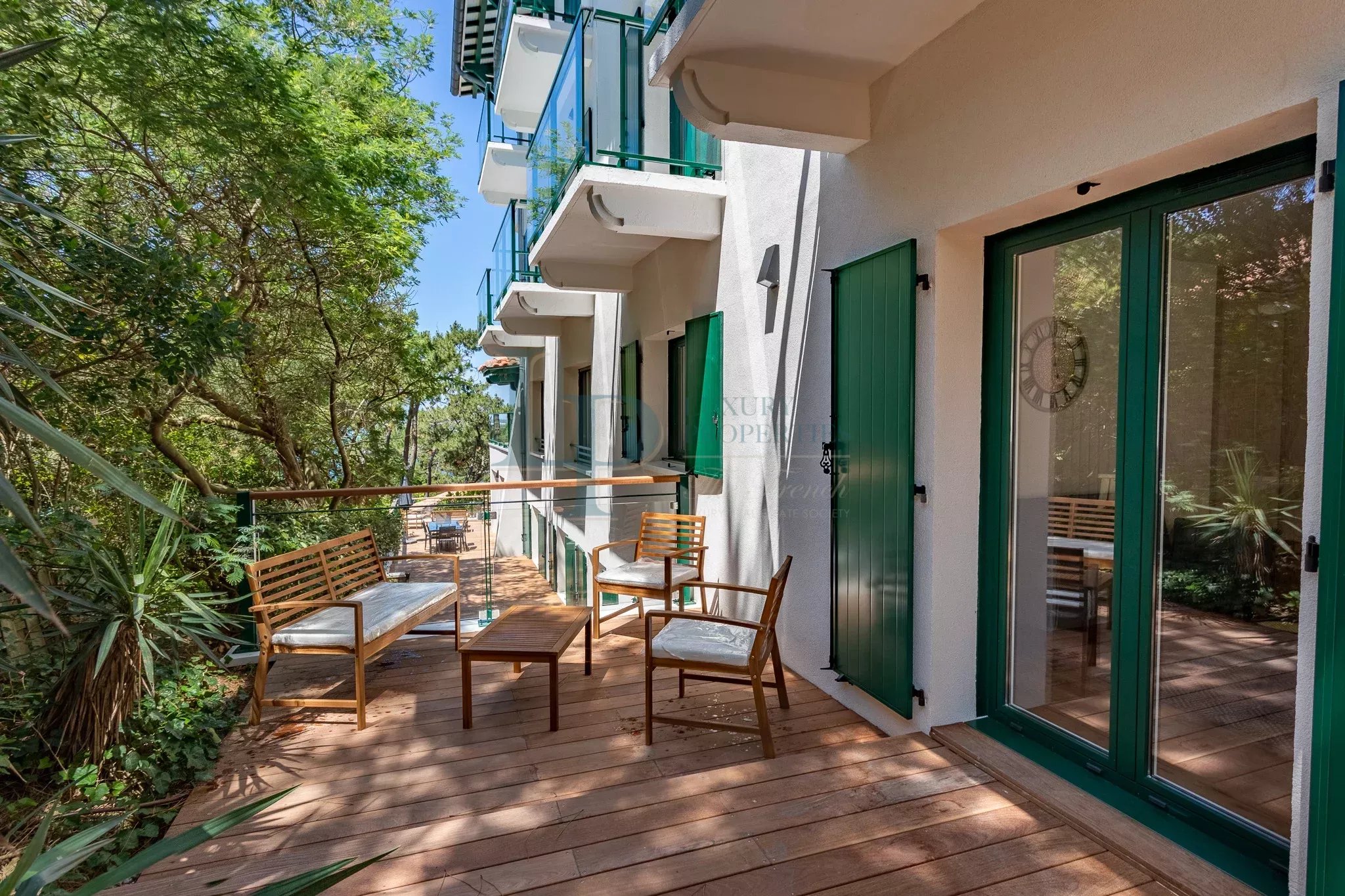 APPARTEMENT 3 PIÈCES MEUBLÉ AVEC TERRASSE DE 91M²– LE PYLA-SUR-MER