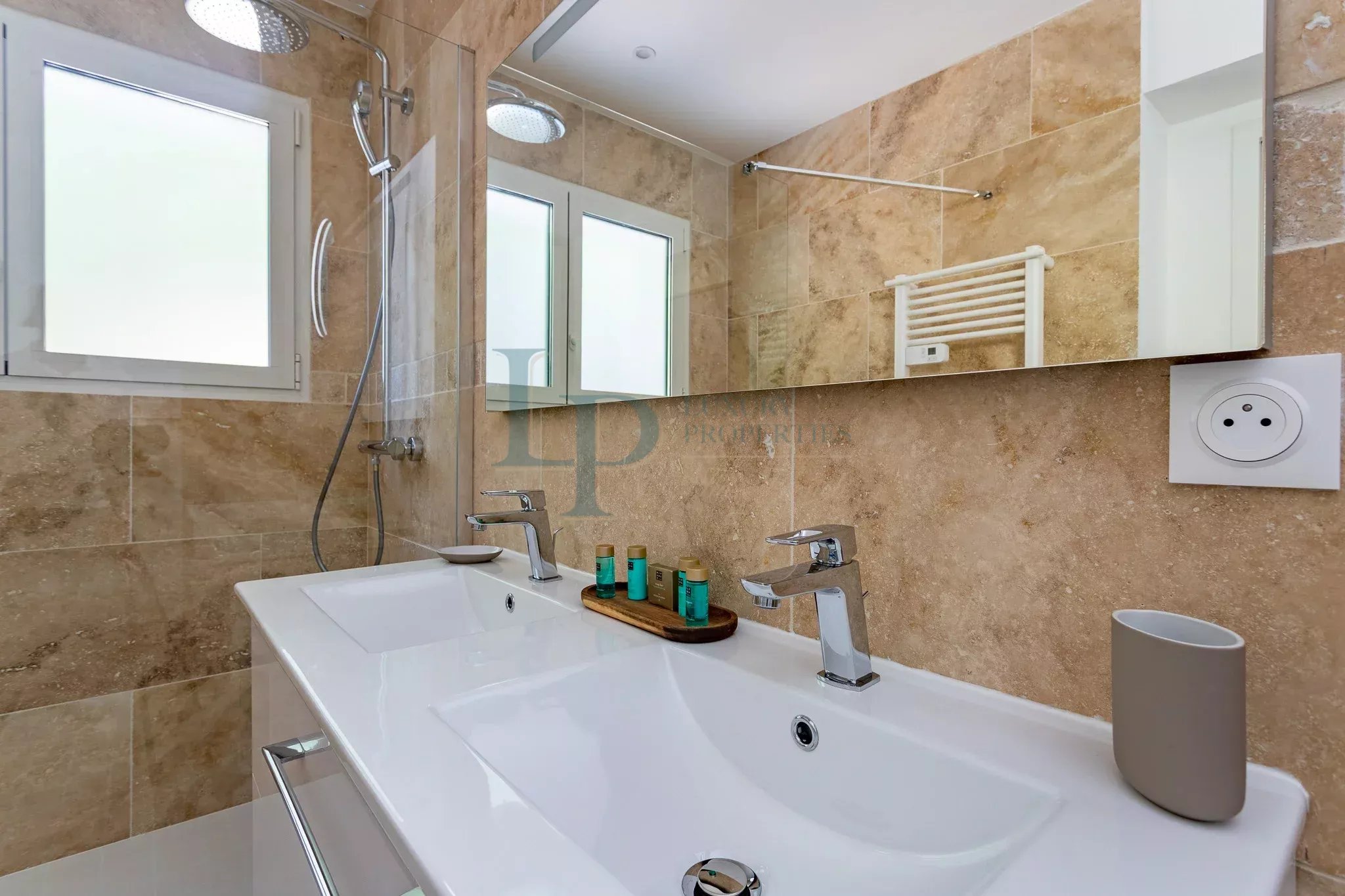 APPARTEMENT 3 PIÈCES MEUBLÉ AVEC TERRASSE DE 91M²– LE PYLA-SUR-MER