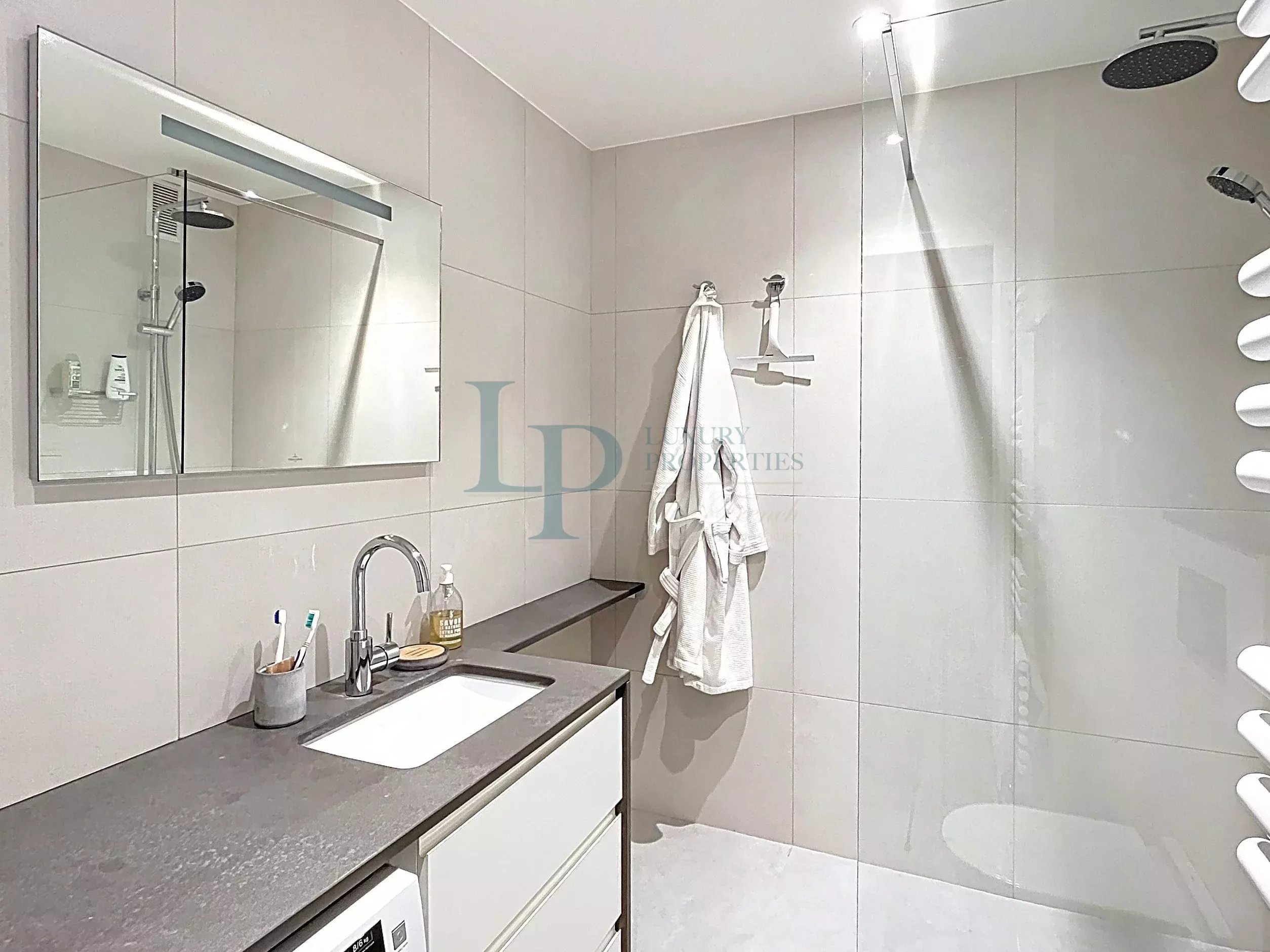 STUDIO RÉNOVÉ PARIS 17 – TERNES, PEREIRE, LAUGIER