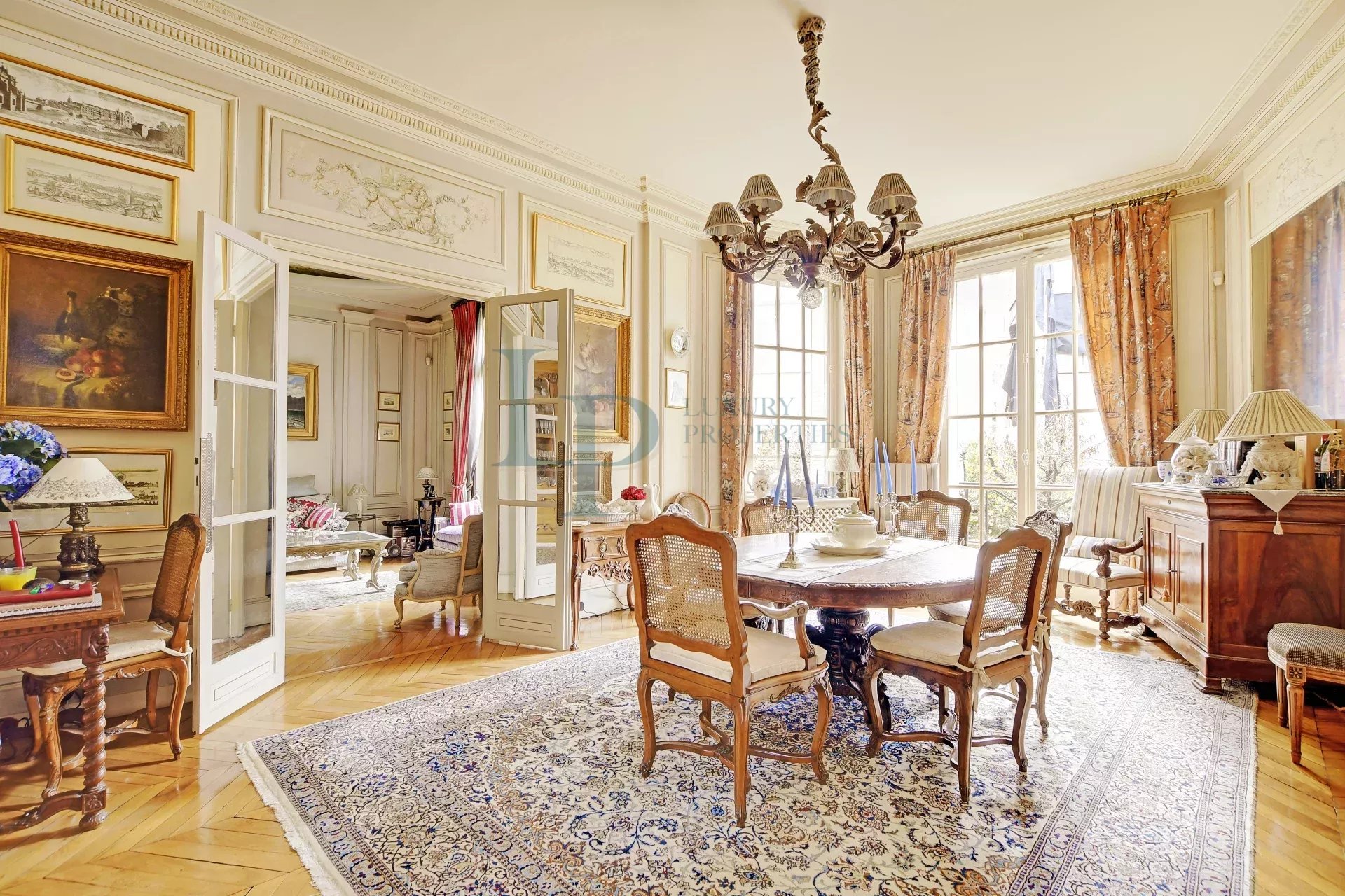 HÔTEL PARTICULIER – HAMEAU PRIVÉ – PARIS XVI