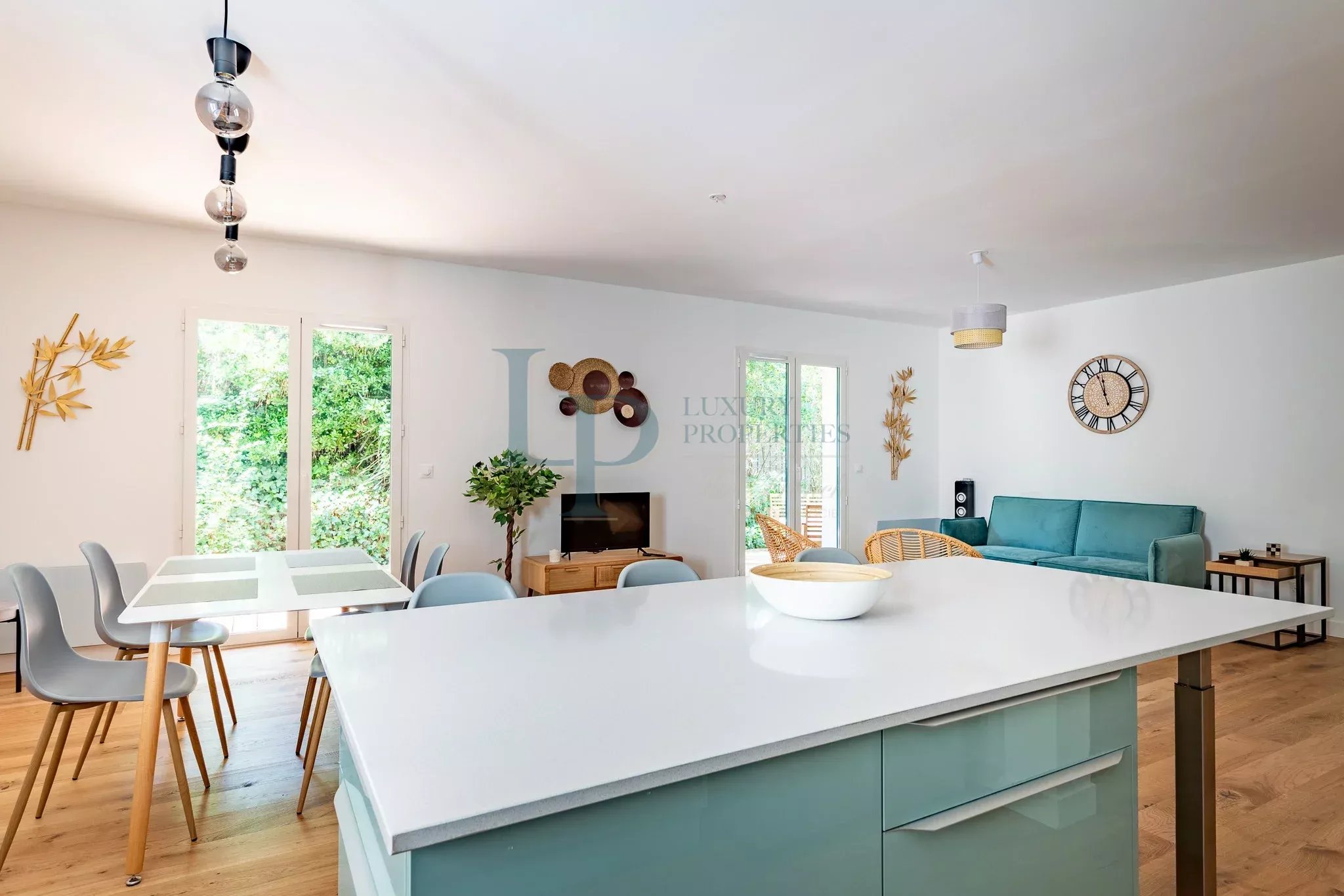 APPARTEMENT 3 PIÈCES MEUBLÉ AVEC TERRASSE DE 91M²– LE PYLA-SUR-MER