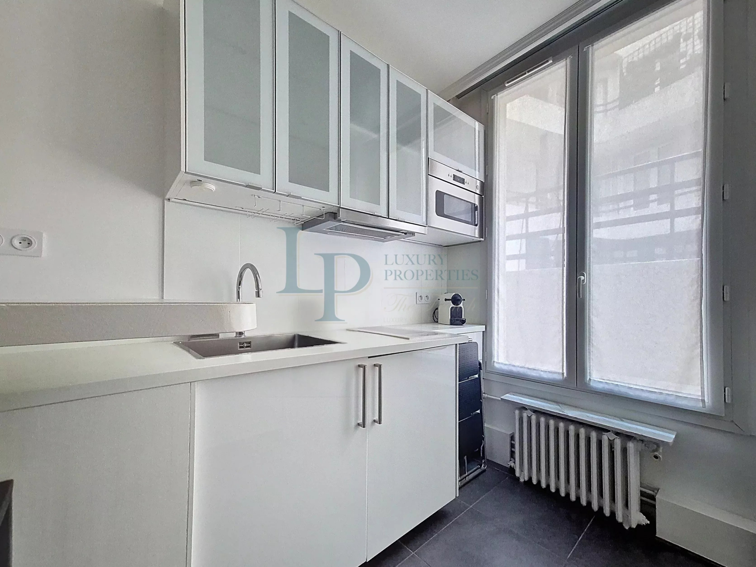 Studio Moderne au Trocadéro, Paris 16ème
