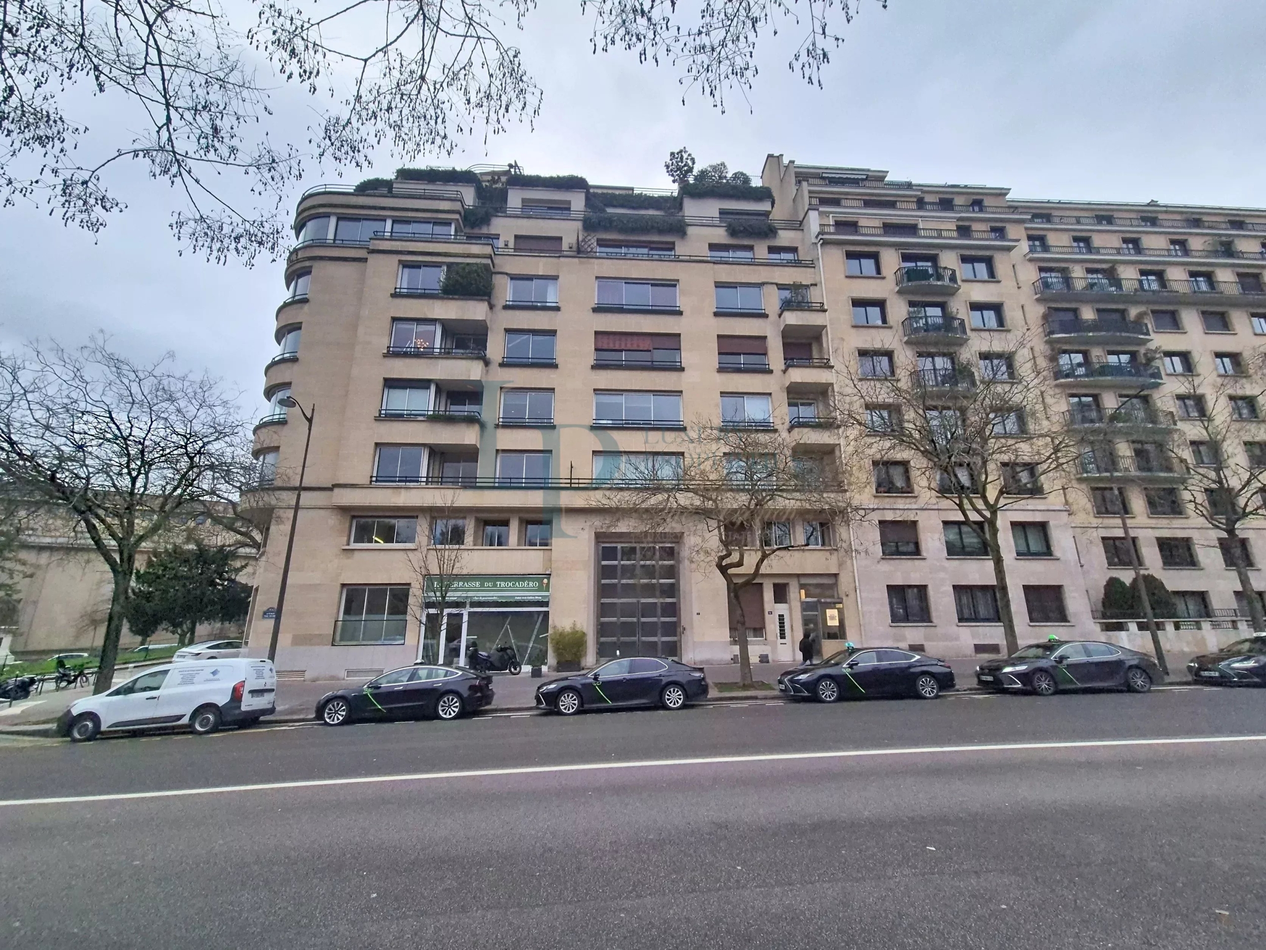 Studio Moderne au Trocadéro, Paris 16ème