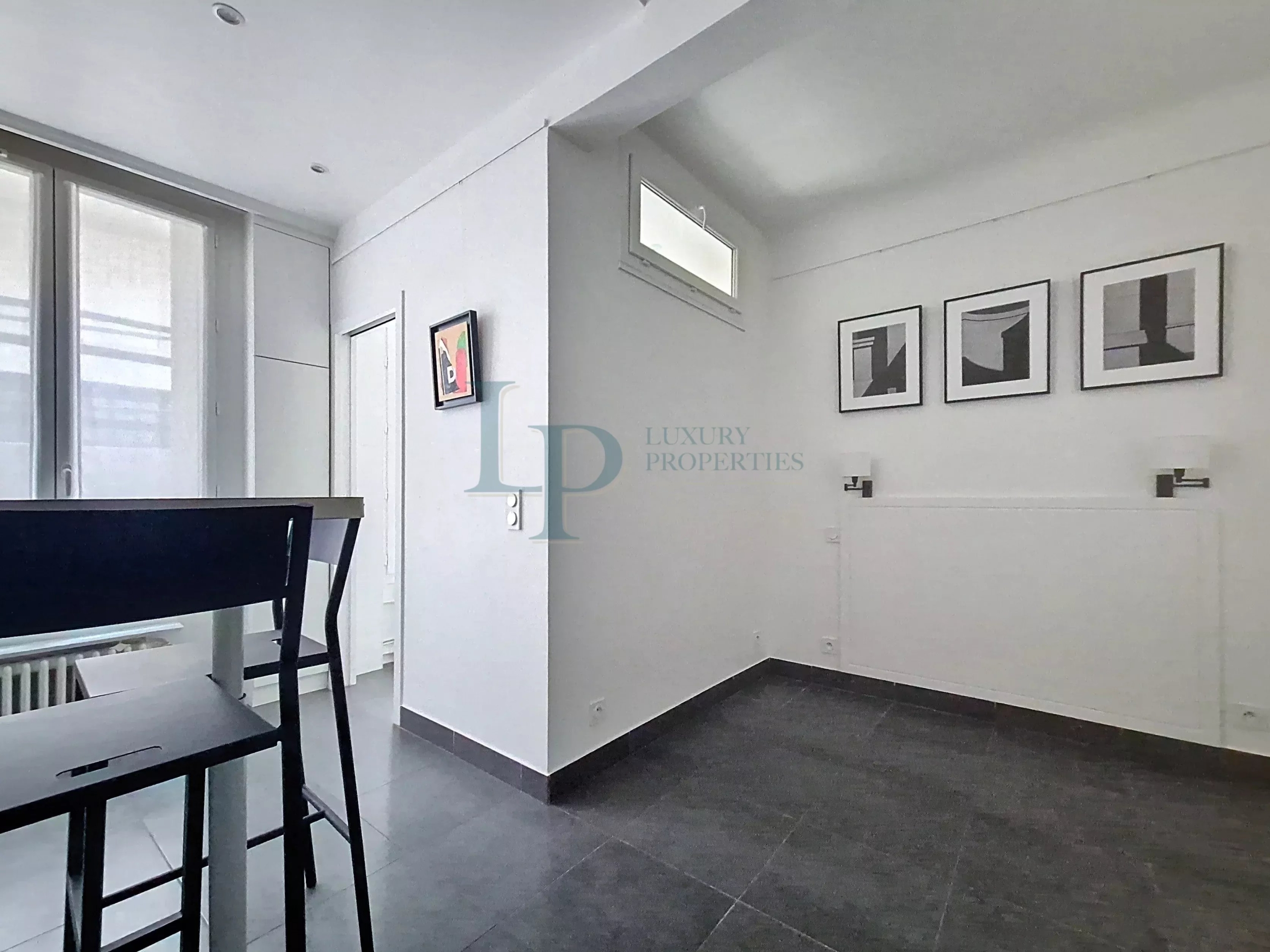 Studio Moderne au Trocadéro, Paris 16ème