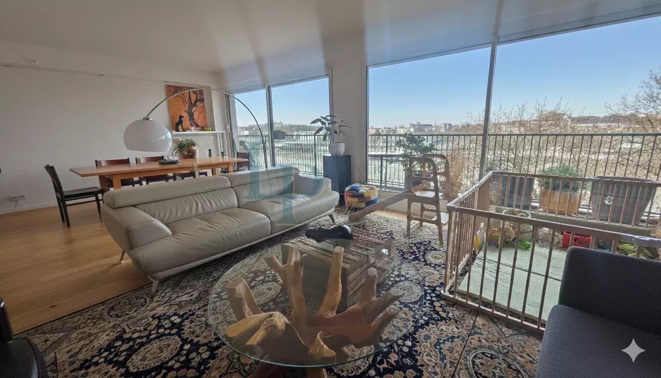 Appartement spacieux  5 pièces Vue Tour Eiffel et dégagée