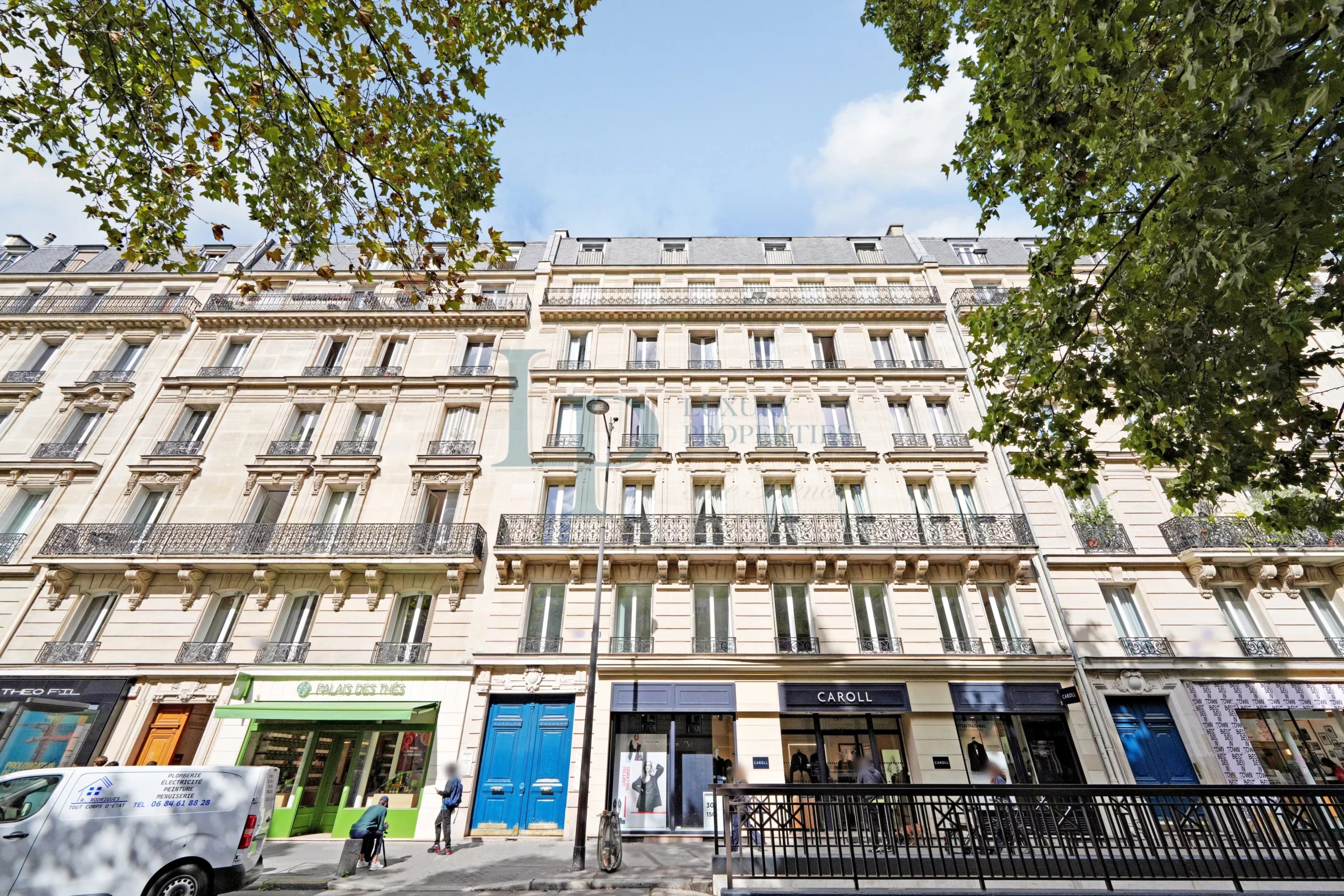 Paris 16ème – Avenue Victor Hugo – Appartement 5 pièces – 3 chambres – Patio privé – Cave