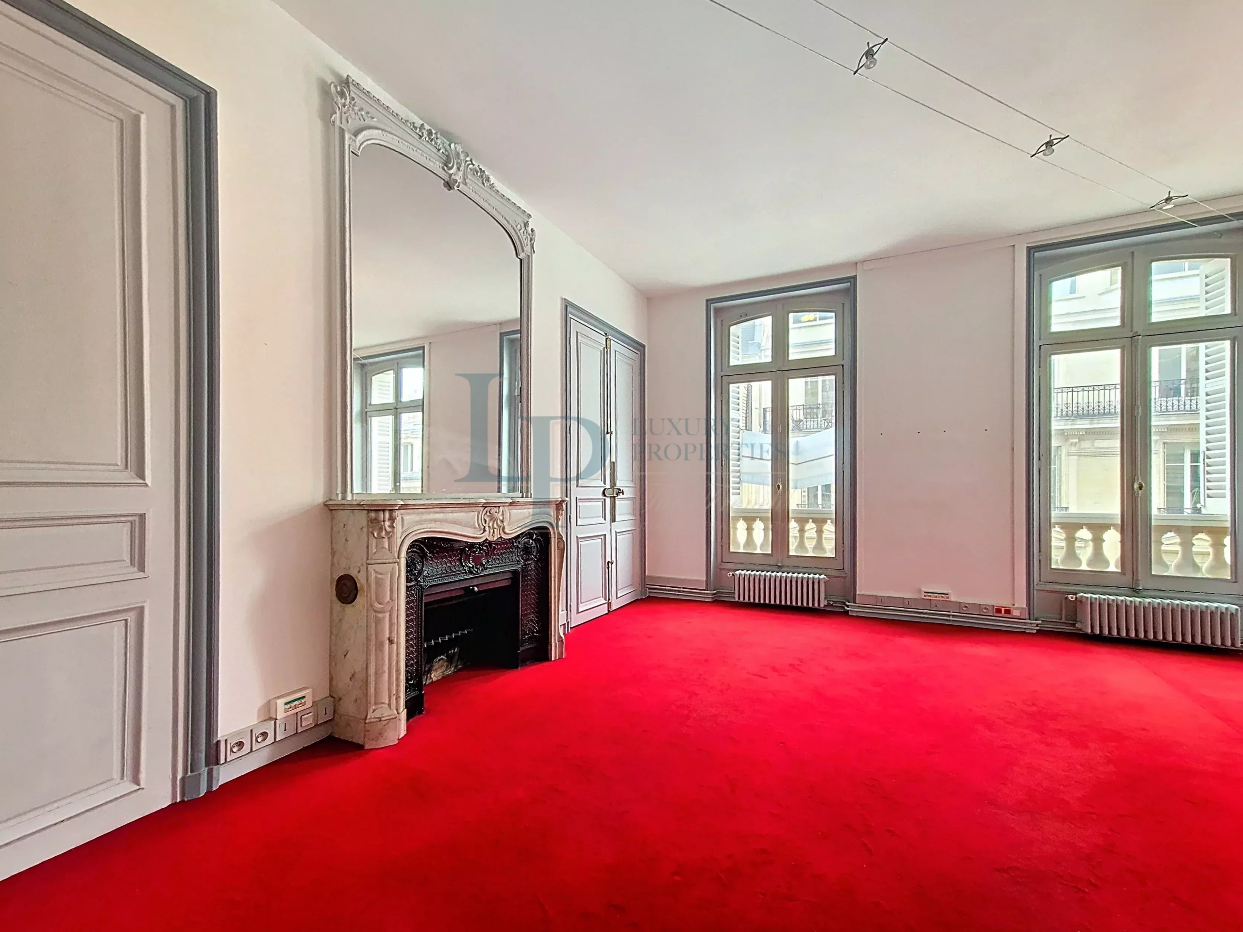 PARIS 8 – PARC MONCEAU / HAUSSMANN – BUREAUX D’ENVIRON 400 M2