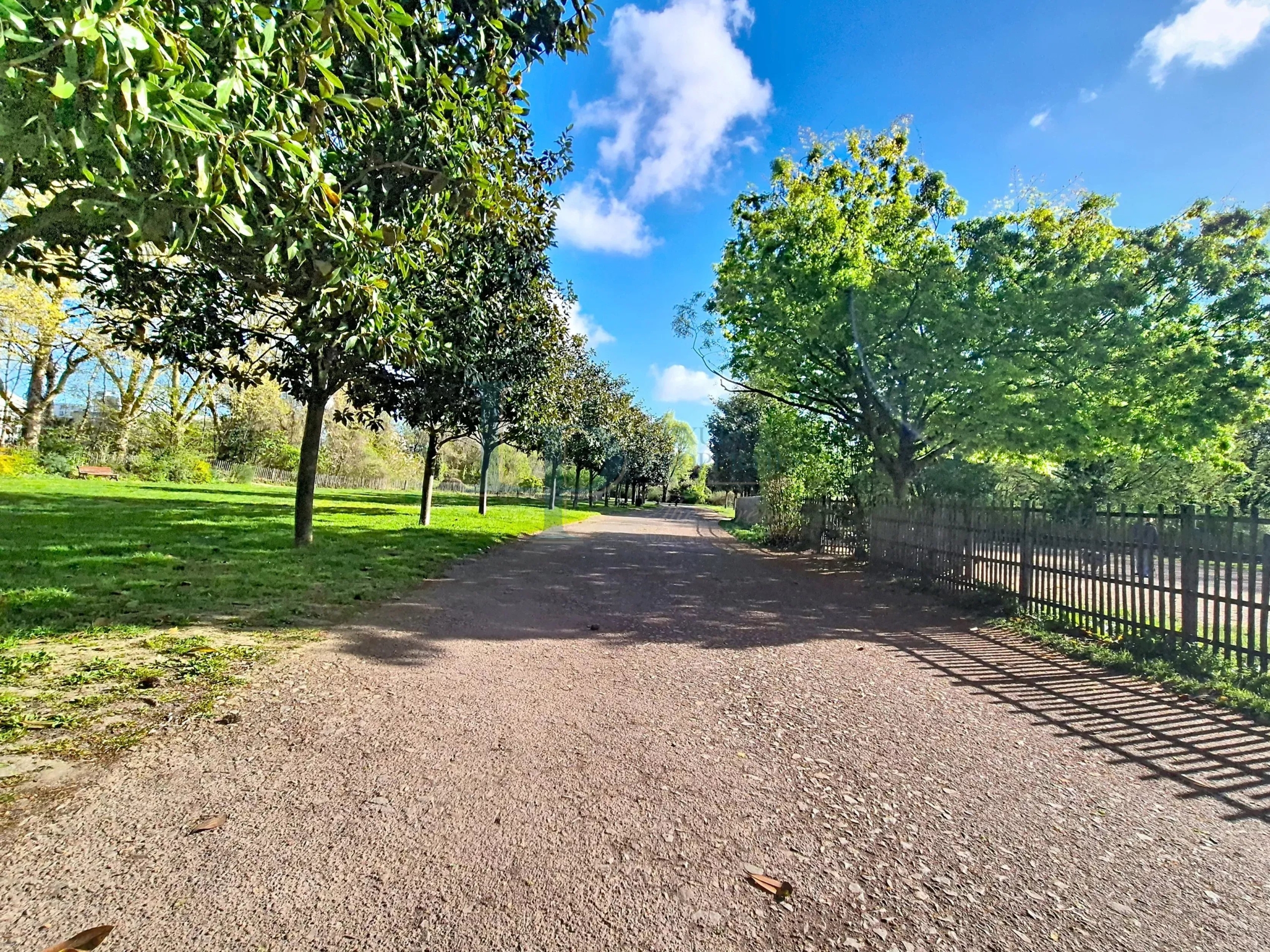 Superbe 2 pièces sur l’île St Germain à Issy-les-Moulineaux
