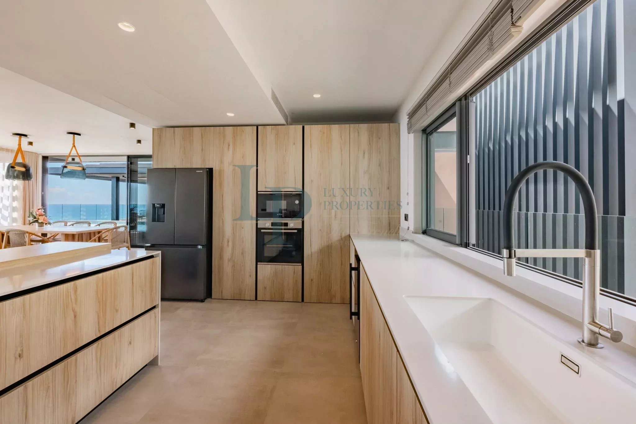 PENTHOUSE 5P EXCLUSIF !