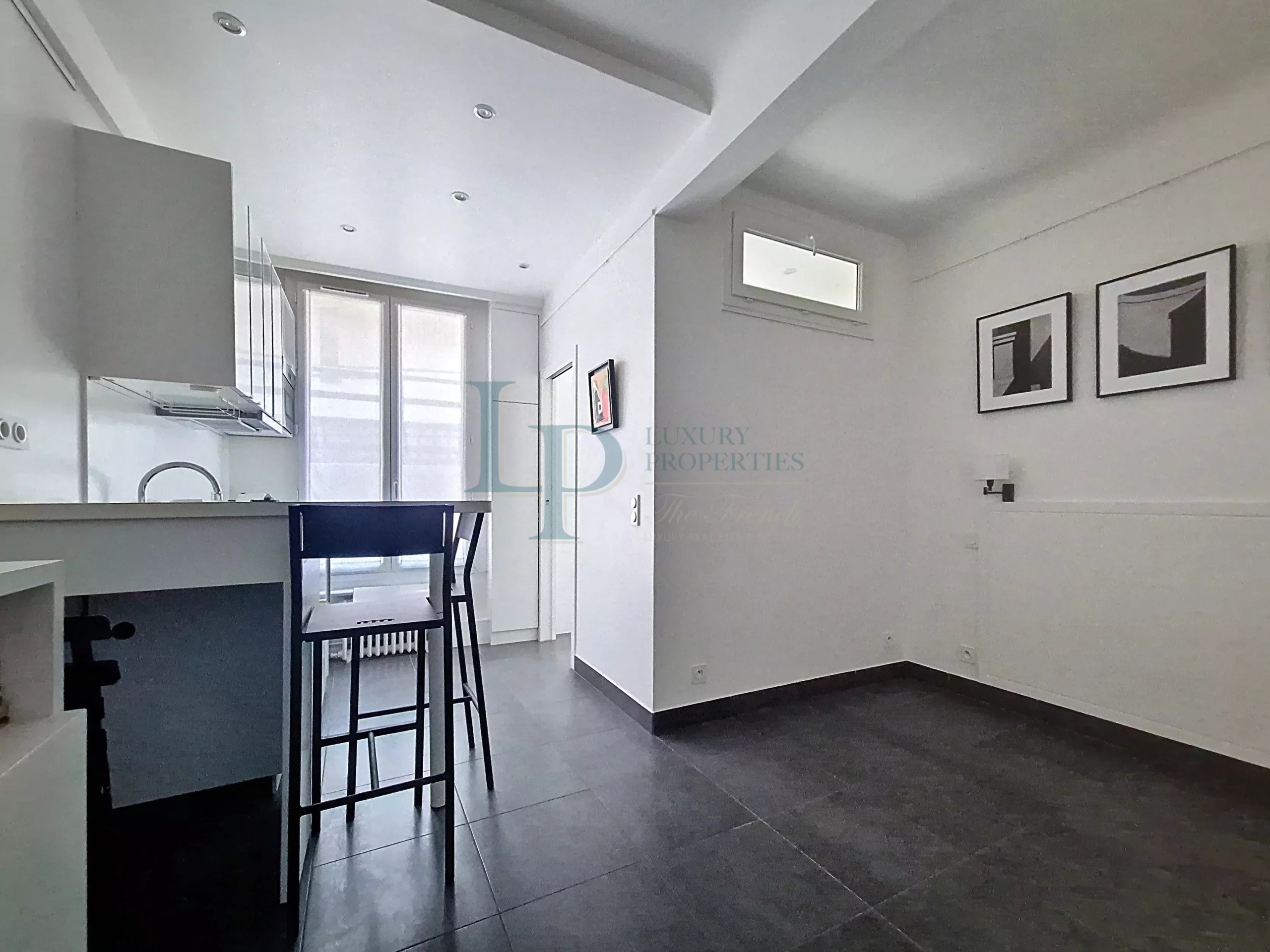 Studio Moderne au Trocadéro, Paris 16ème