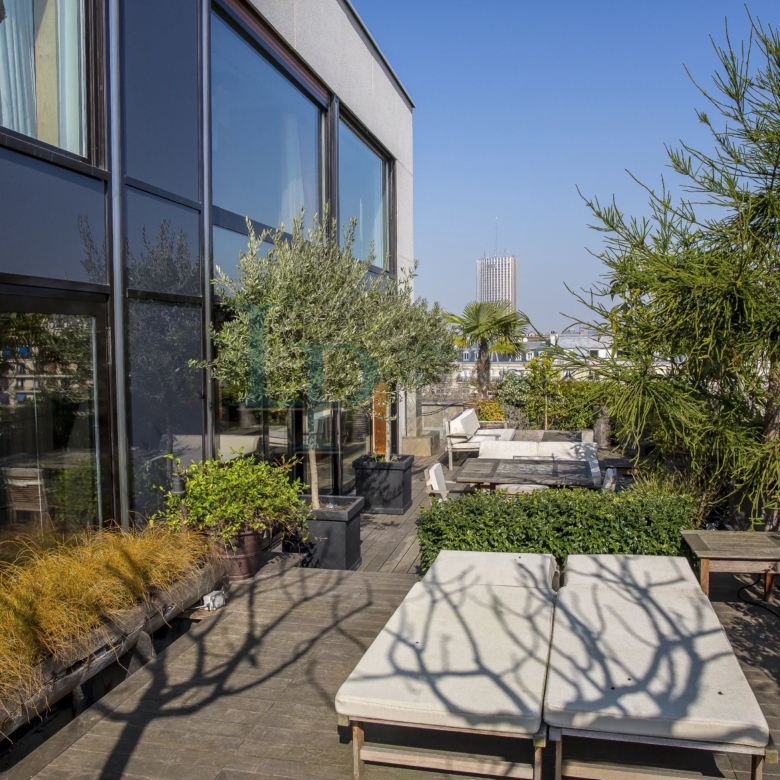 PENTHOUSE DE LUXE avec TERRASSE avenue Foch