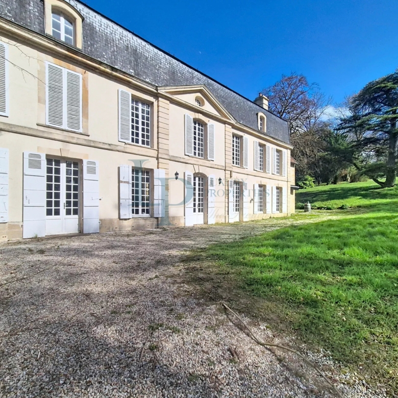 SPLENDIDE MAISON DE MAITRE DANS LE CALVADOS