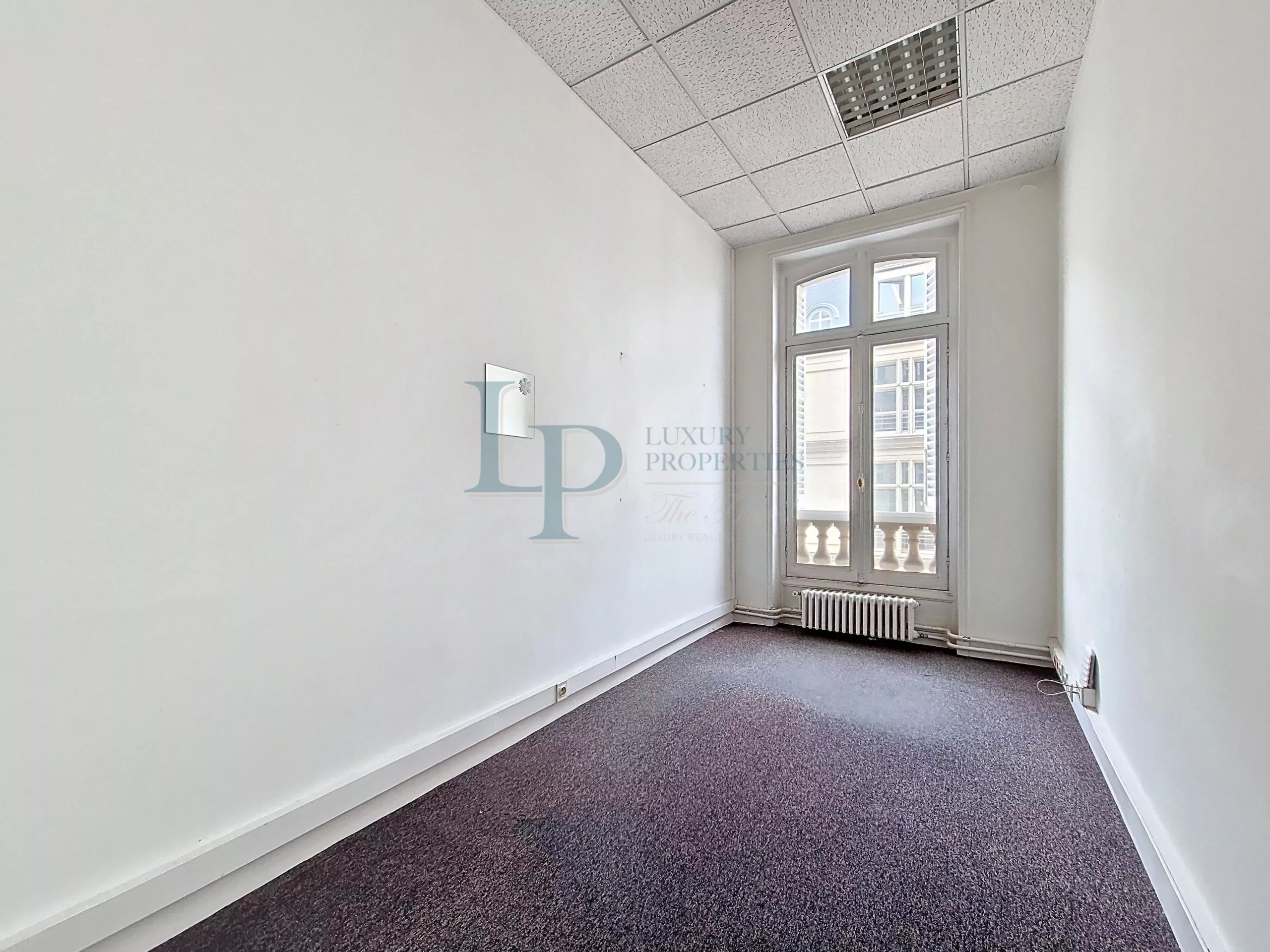 PARIS 8 – PARC MONCEAU / HAUSSMANN – BUREAUX D’ENVIRON 400 M2