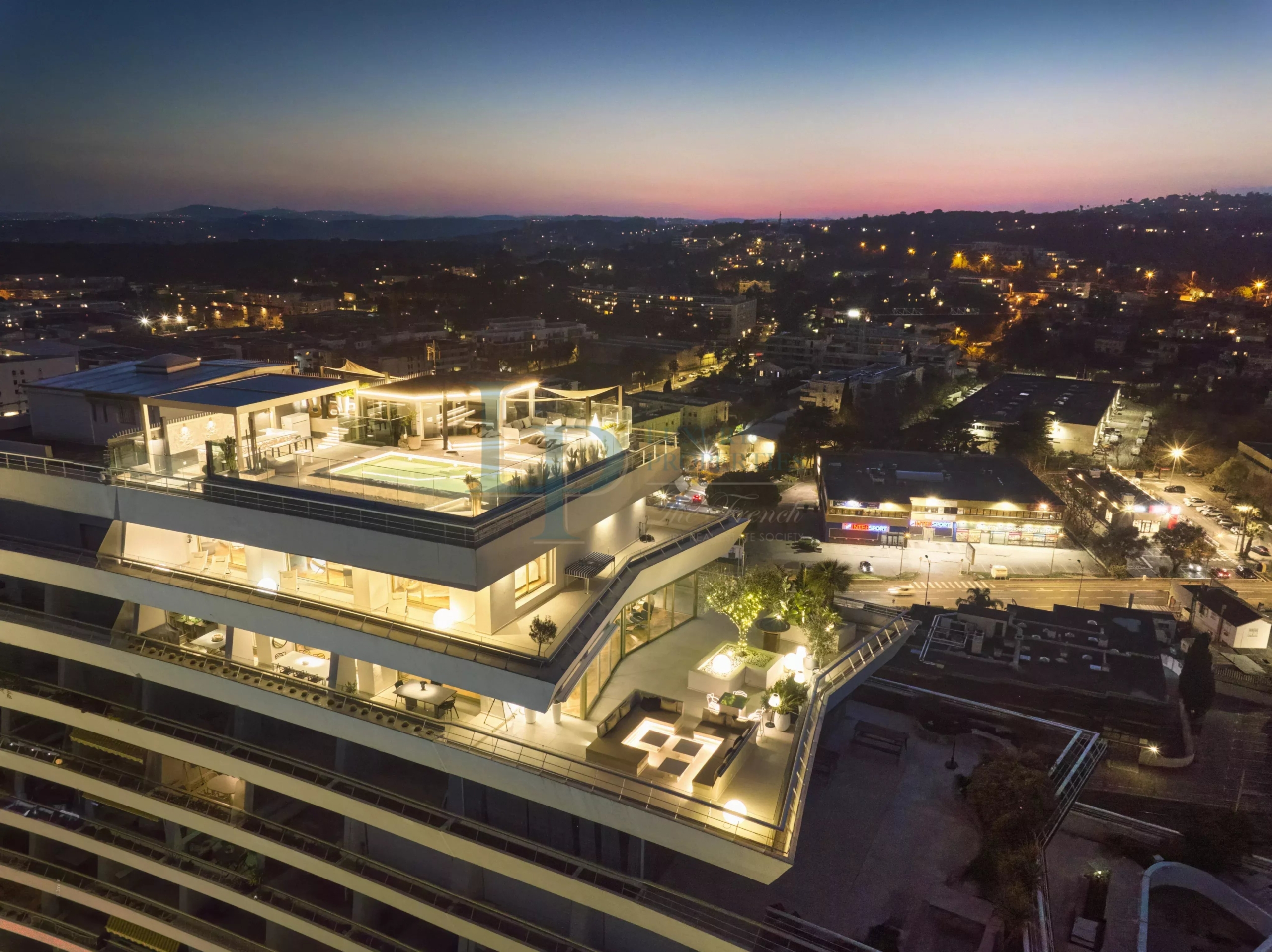 Un Penthouse de collection !