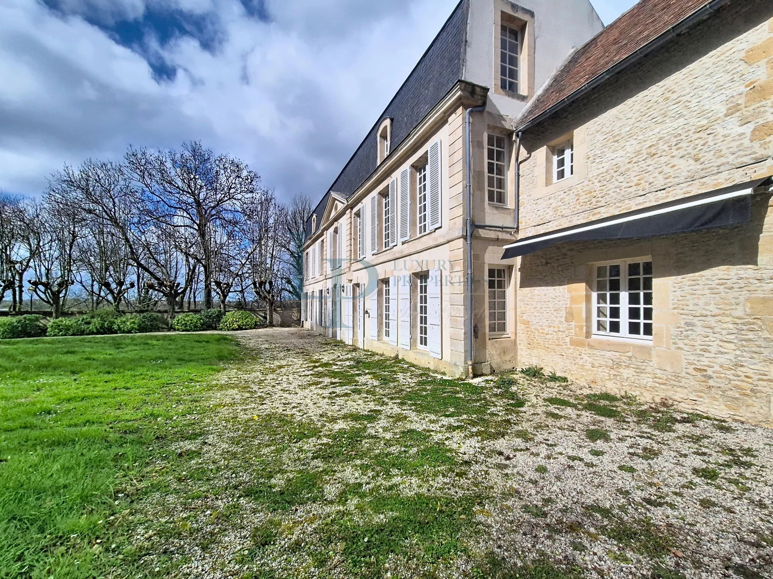 SPLENDIDE MAISON DE MAITRE DANS LE CALVADOS