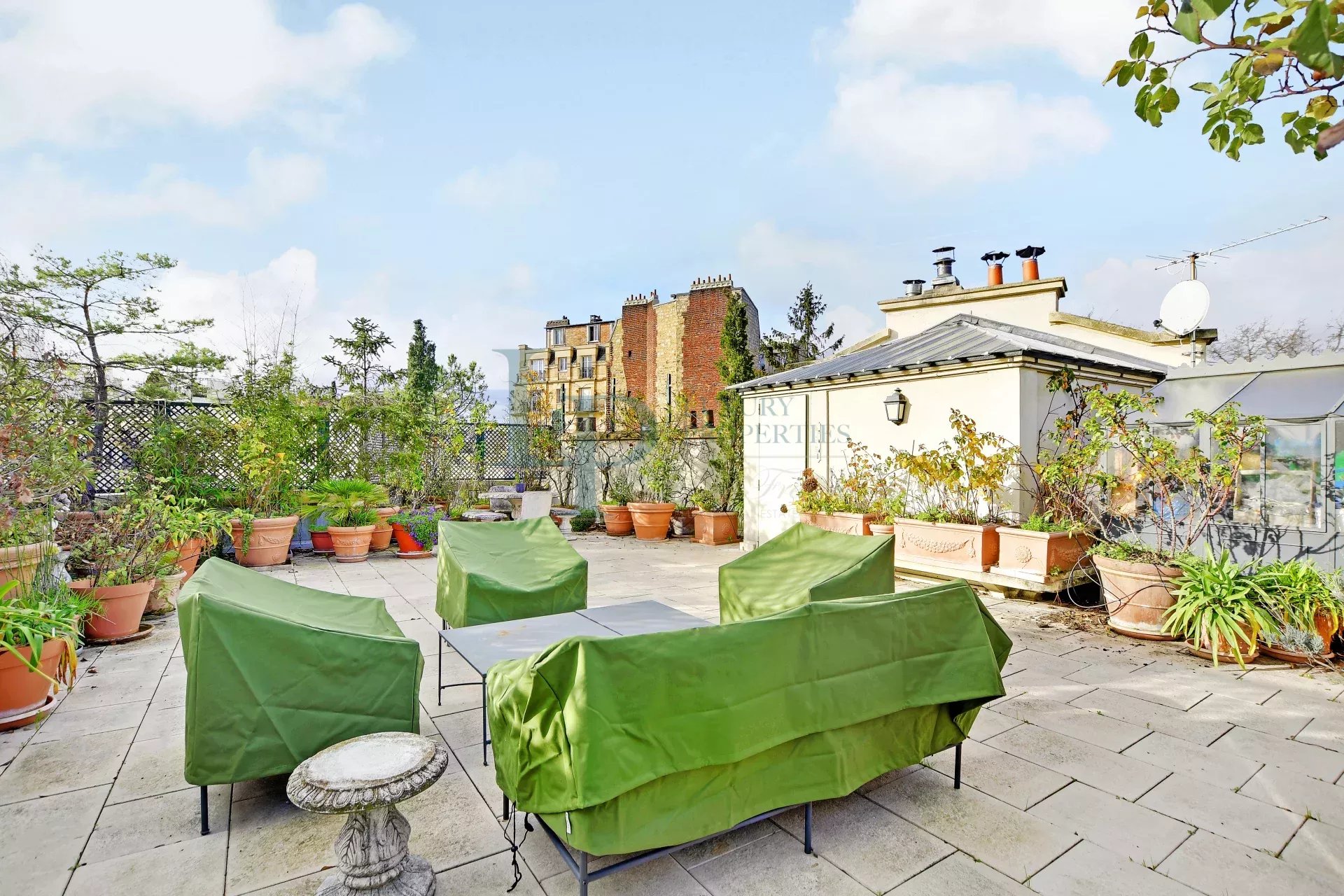 HÔTEL PARTICULIER – HAMEAU PRIVÉ – PARIS XVI