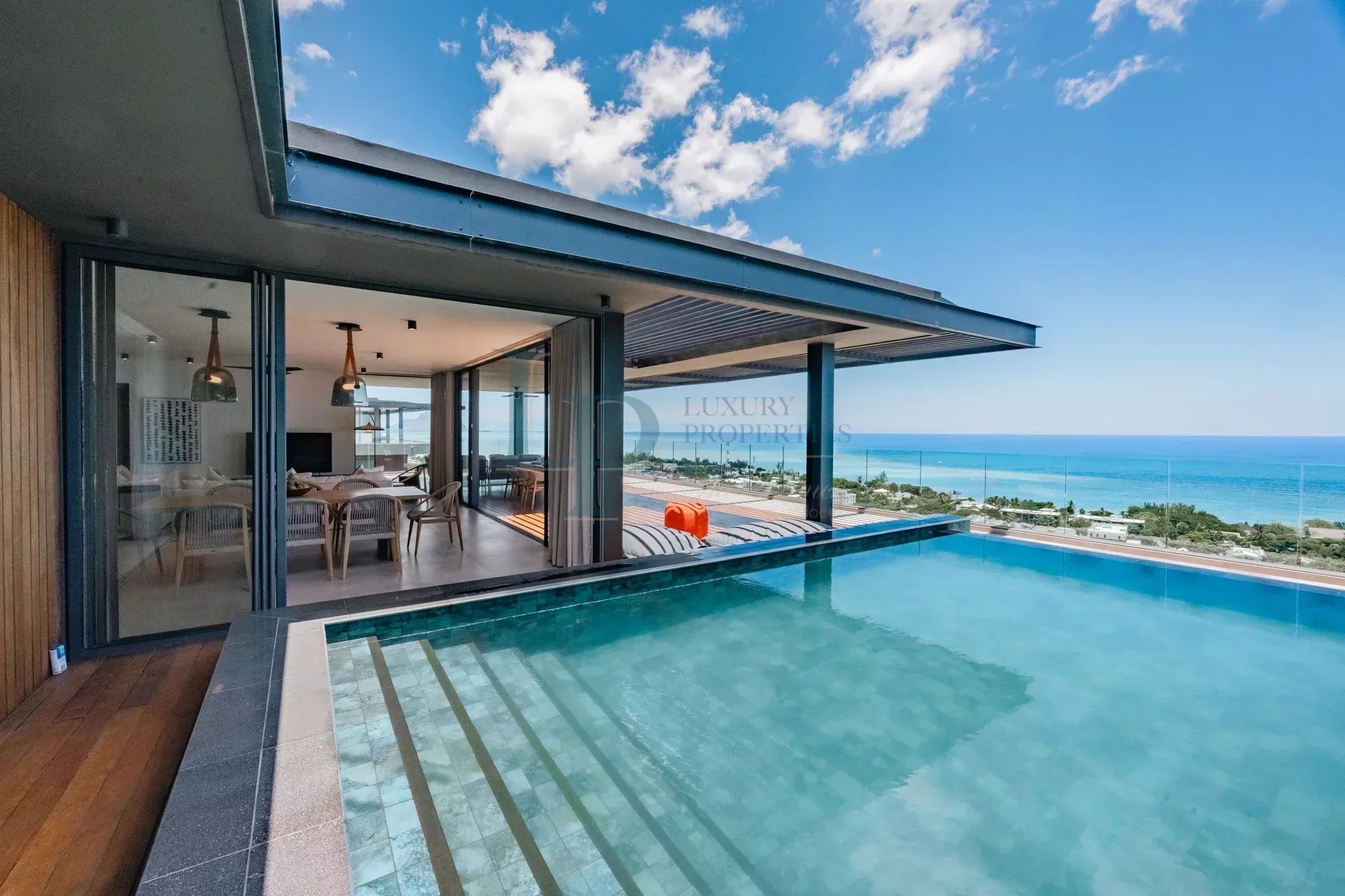 PENTHOUSE 5P EXCLUSIF !