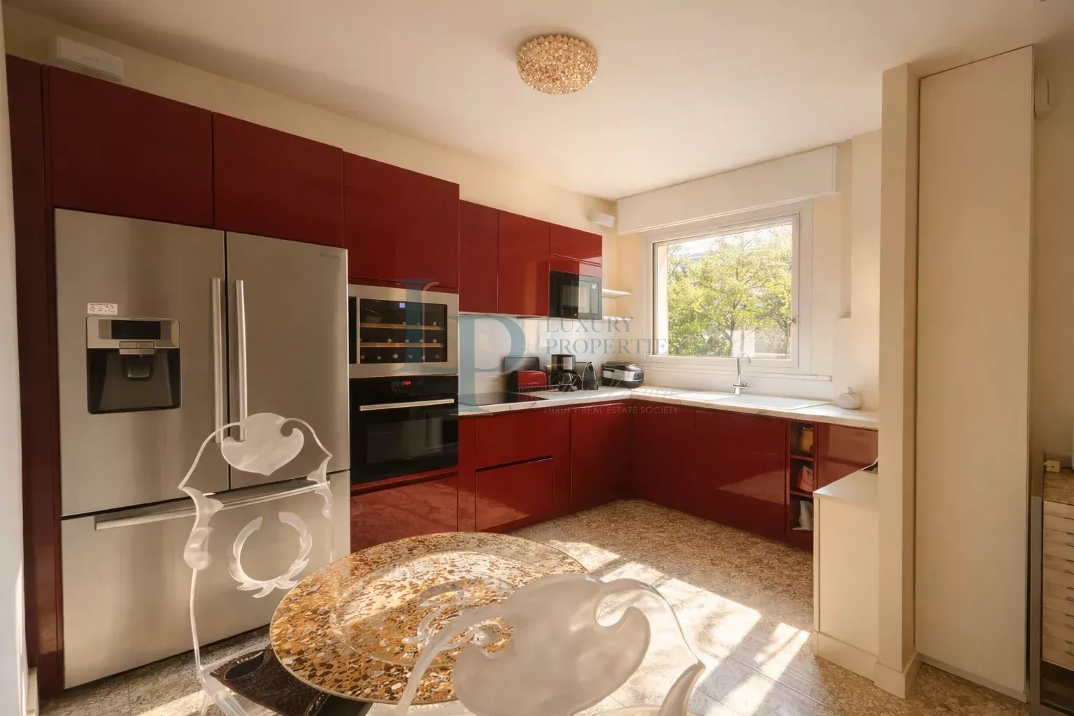 Paris VIII – Avenue Montaigne – Triangle d´Or – Appartement 3 pièces – Prestige