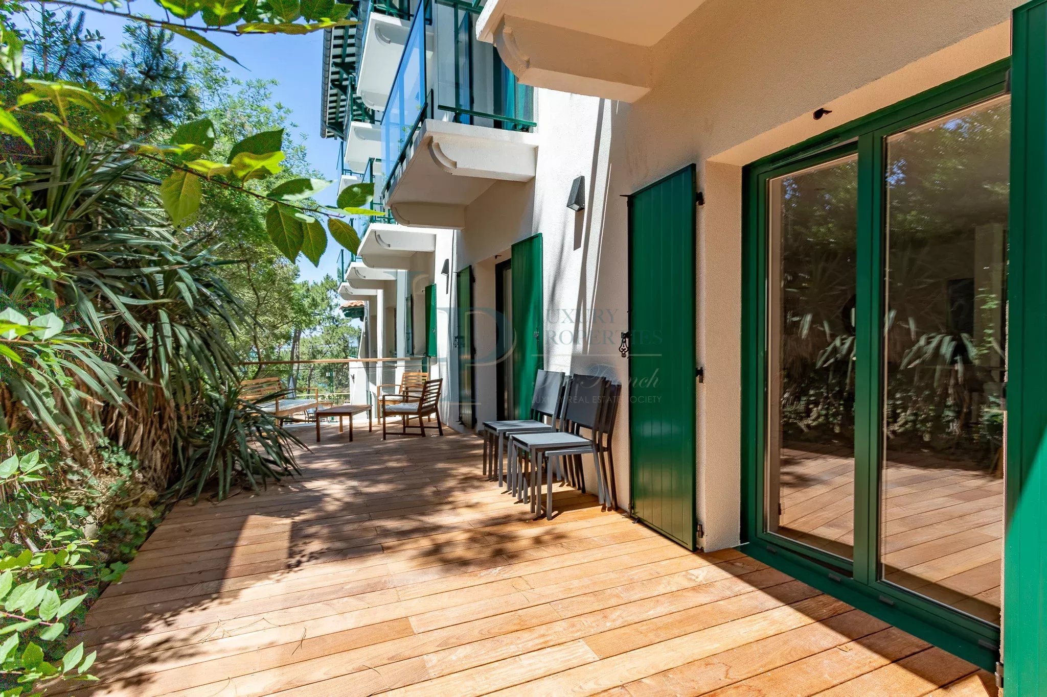 APPARTEMENT 3 PIÈCES MEUBLÉ AVEC TERRASSE DE 91M²– LE PYLA-SUR-MER