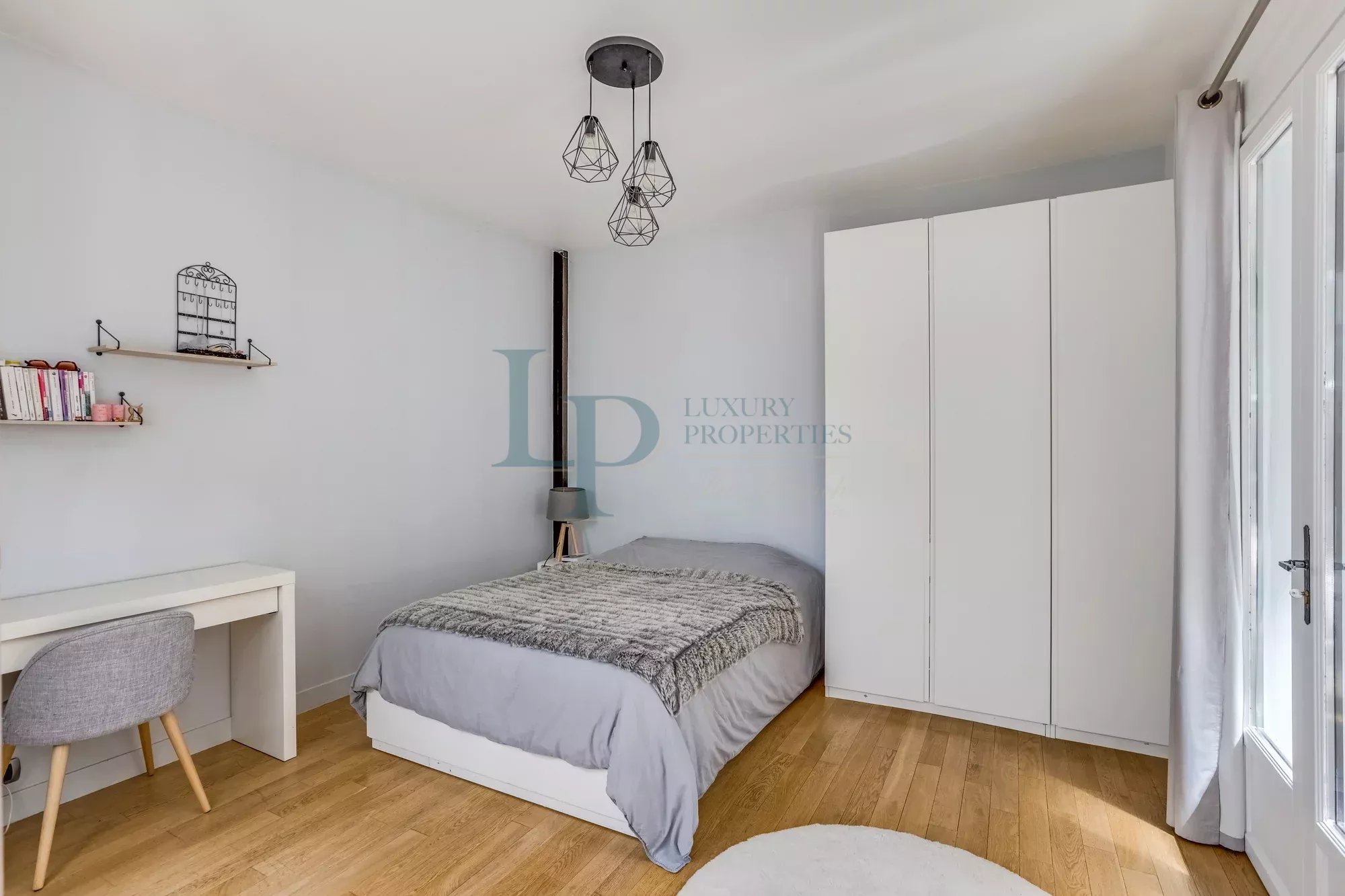 Loft-Maison d’Architecte à Courbevoie/Bécon