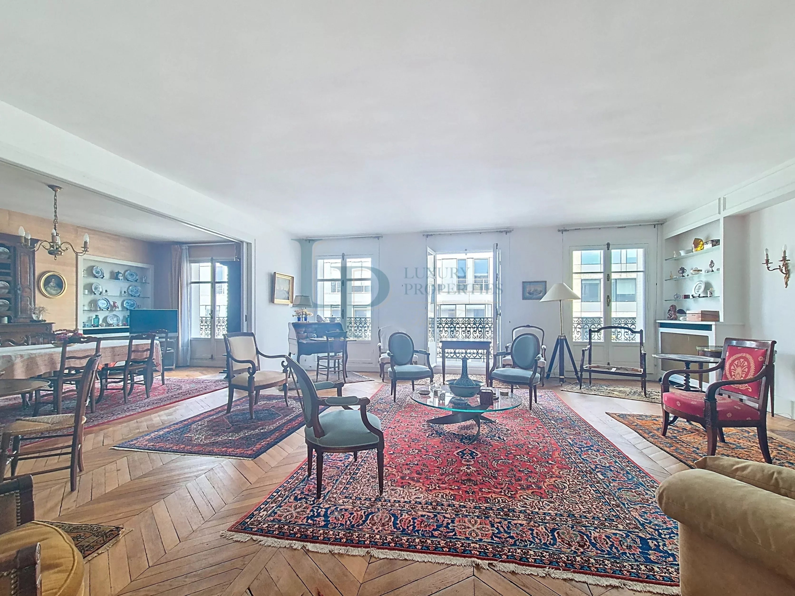 Appartement d’Exception à Plaine-Monceau