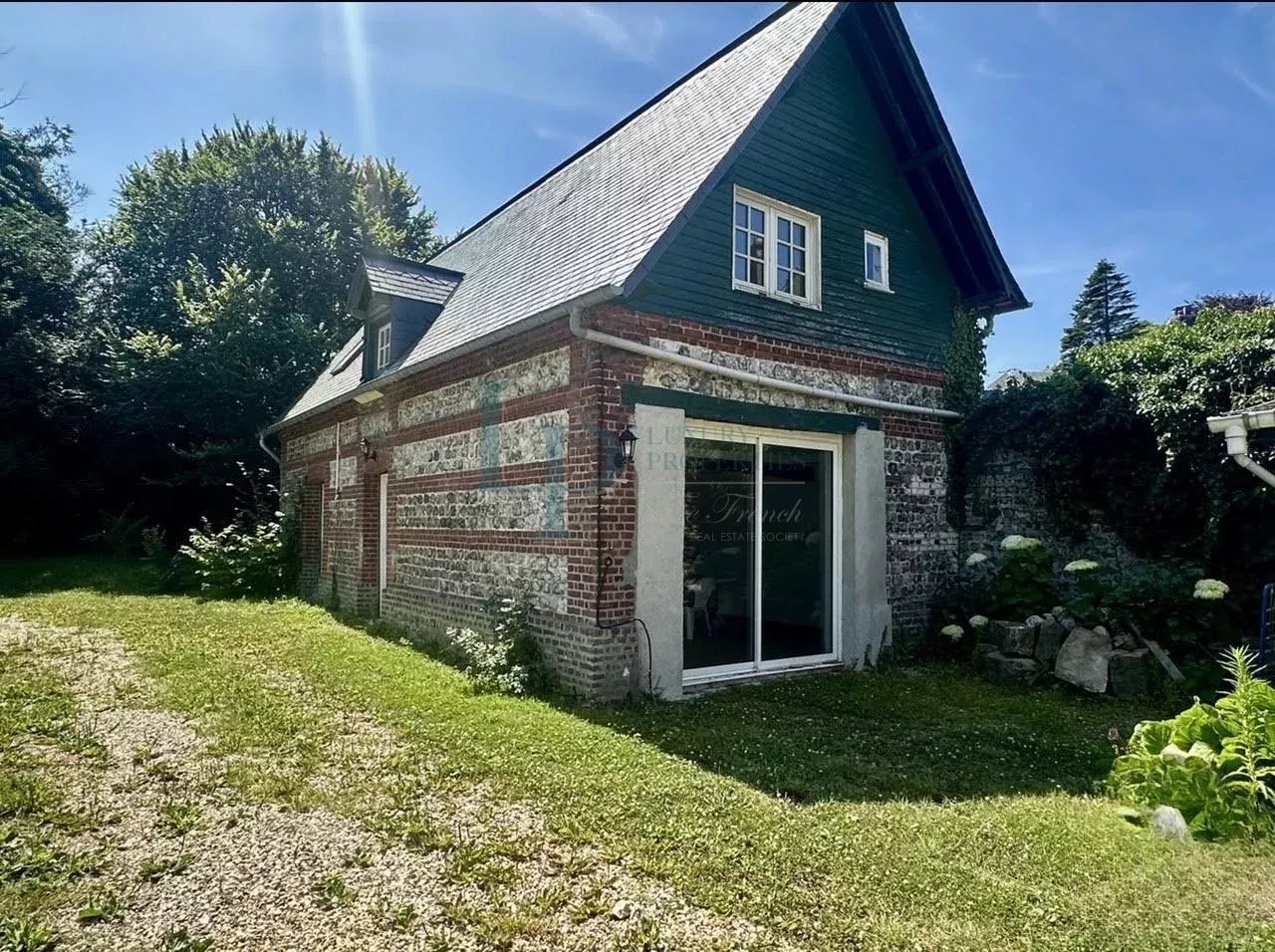 PROPRIÉTÉ D’EXCEPTION SUR 2366 M2 DE TERRAIN, SAINT VALÉRY EN CAUX, CÔTE D’ALBÂTRE, SEINE-MARITIME (76) SAINT-VALERY-EN-CAUX (76460)