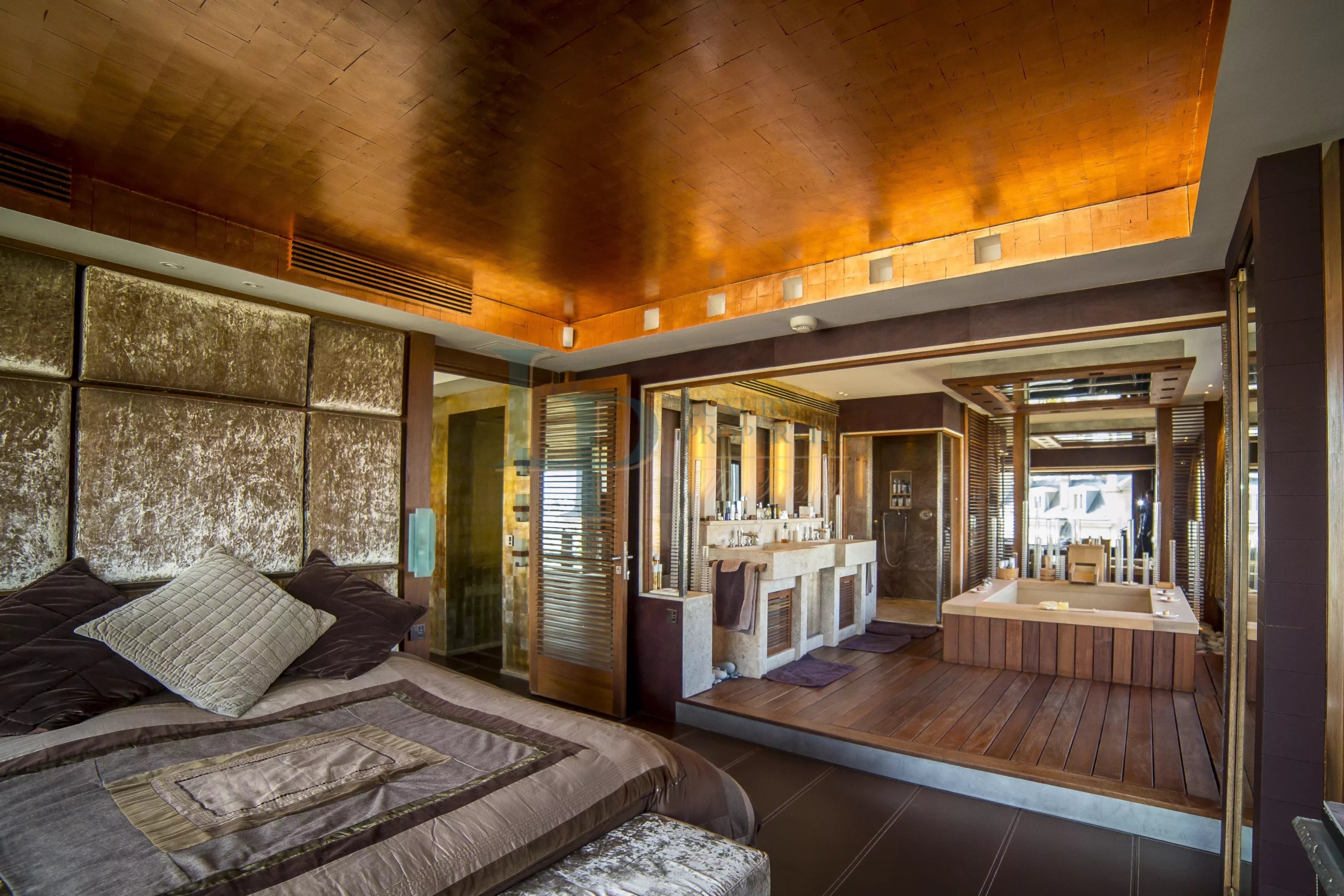 PENTHOUSE DE LUXE avec TERRASSE avenue Foch