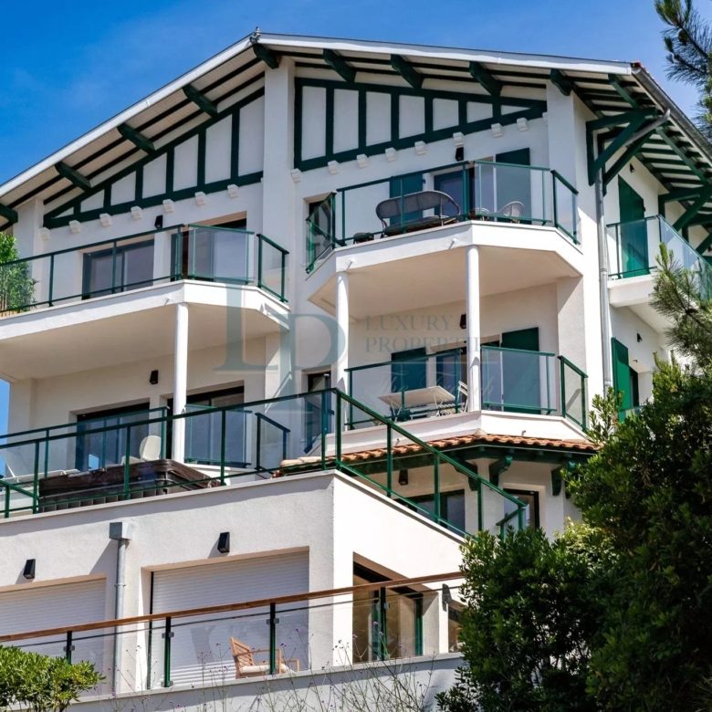 SPECIAL INVESTISSEMENT DE LUXE – APPARTEMENT 4 PIÈCES MEUBLÉ – 155 M² – VUE MER – PYLA-SUR-MER