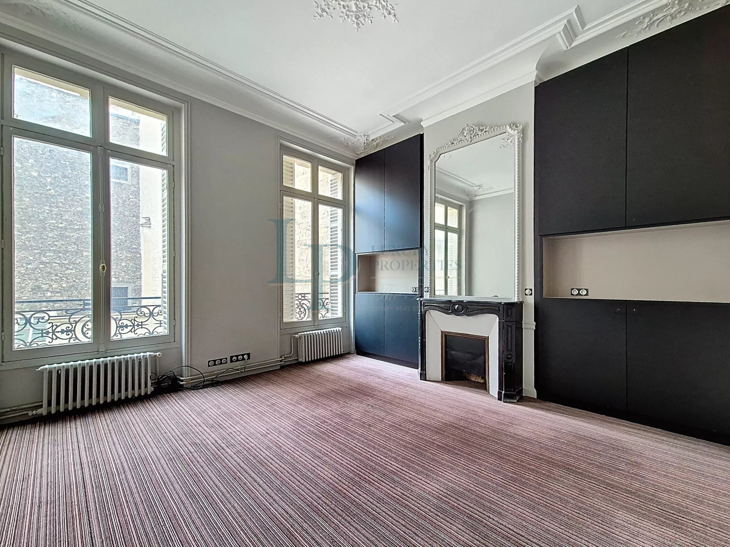 PARIS 8 – PARC MONCEAU / HAUSSMANN – BUREAUX D’ENVIRON 400 M2