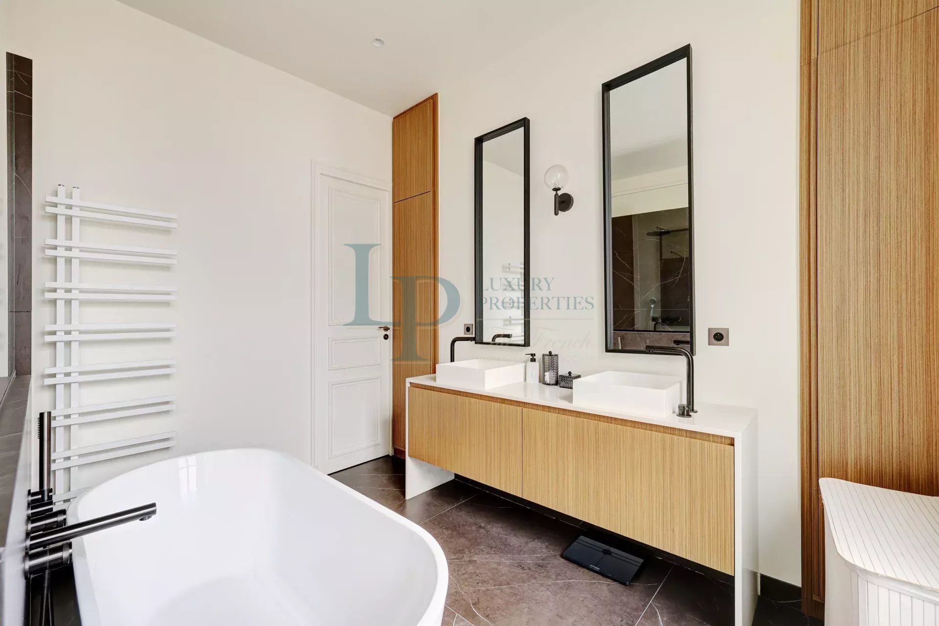 Sublime appartement d’architecte proche de l’Arc de Triomphe