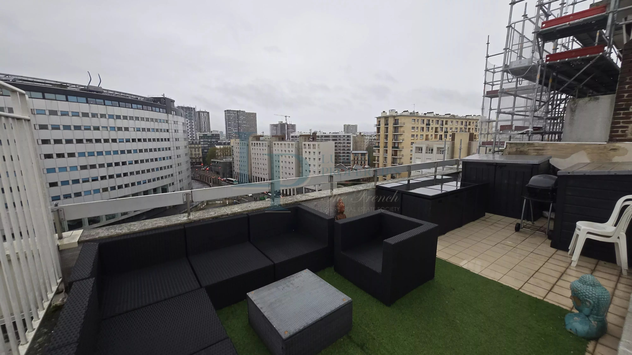 Appartement familial Paris 16 – 4 pièce(s) 93 m2, rooftop, vue Tour Eiffel, calme, luminosité, Métro Ranelagh , Maison de la Radio