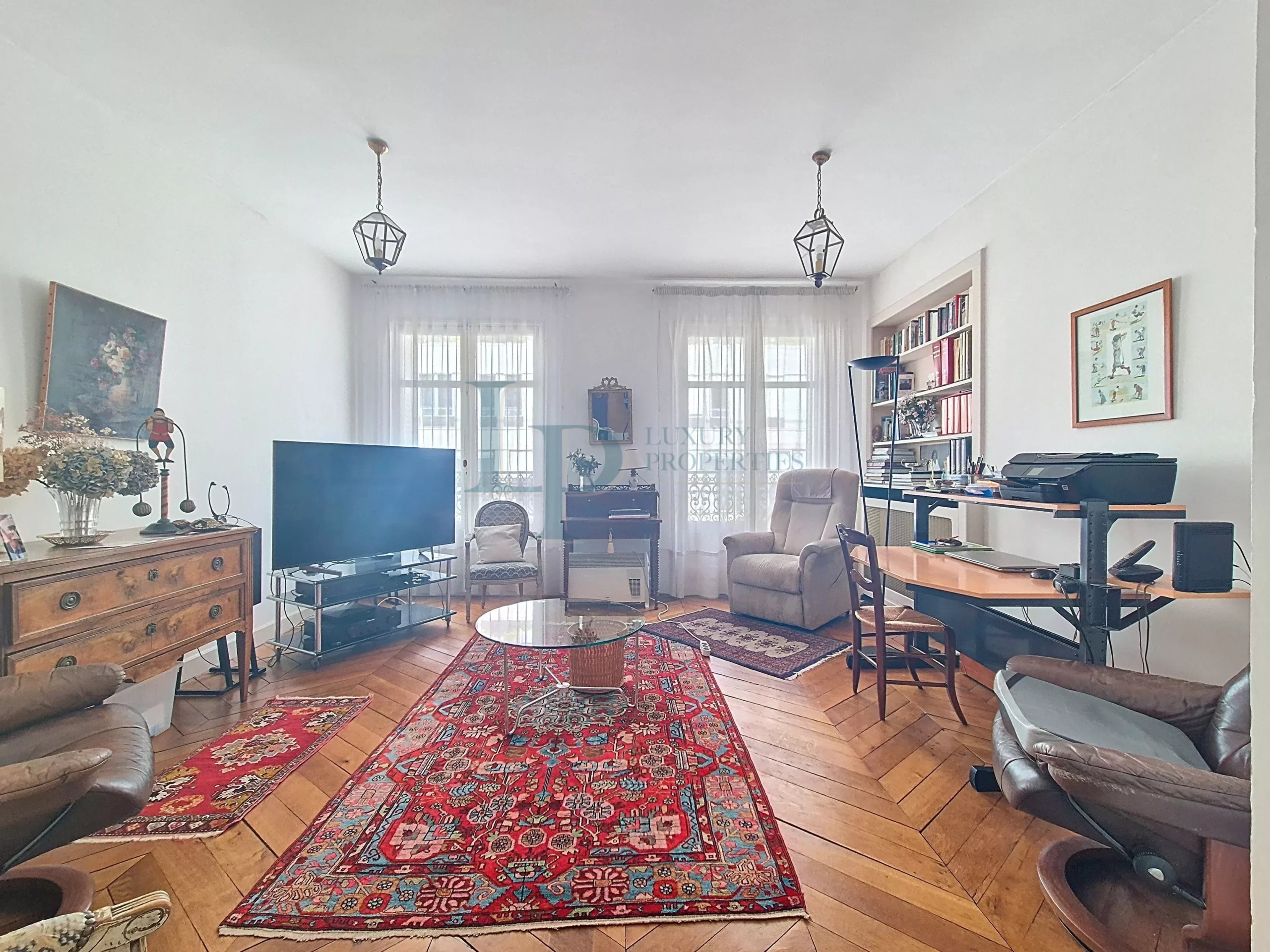 Appartement d’Exception à Plaine-Monceau