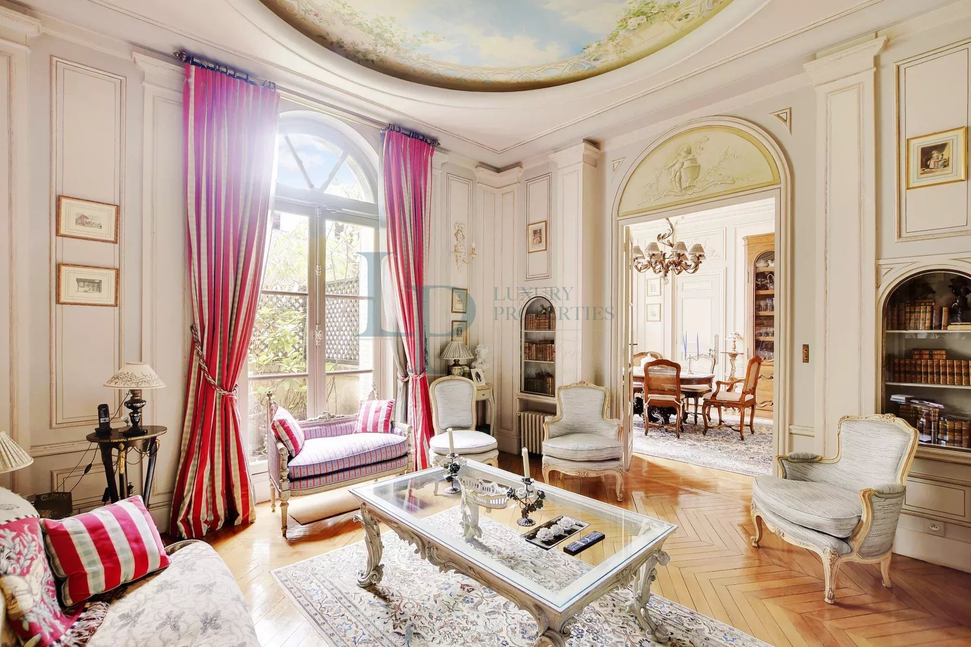 HÔTEL PARTICULIER – HAMEAU PRIVÉ – PARIS XVI