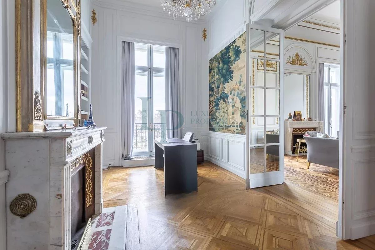 Exceptionnel appartement de luxe face au Jardin des Tuileries