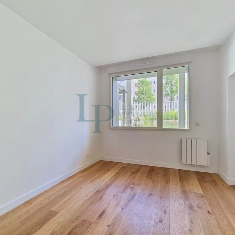 RÉSIDENCE CARRÉ DES ARTS · ISSY-LES-MOULINEAUX – Appartement de 3 pièces d’exception