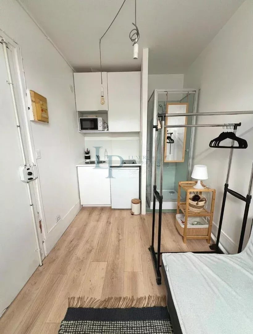 Studette à vendre – Paris VIII – Quartier Europe