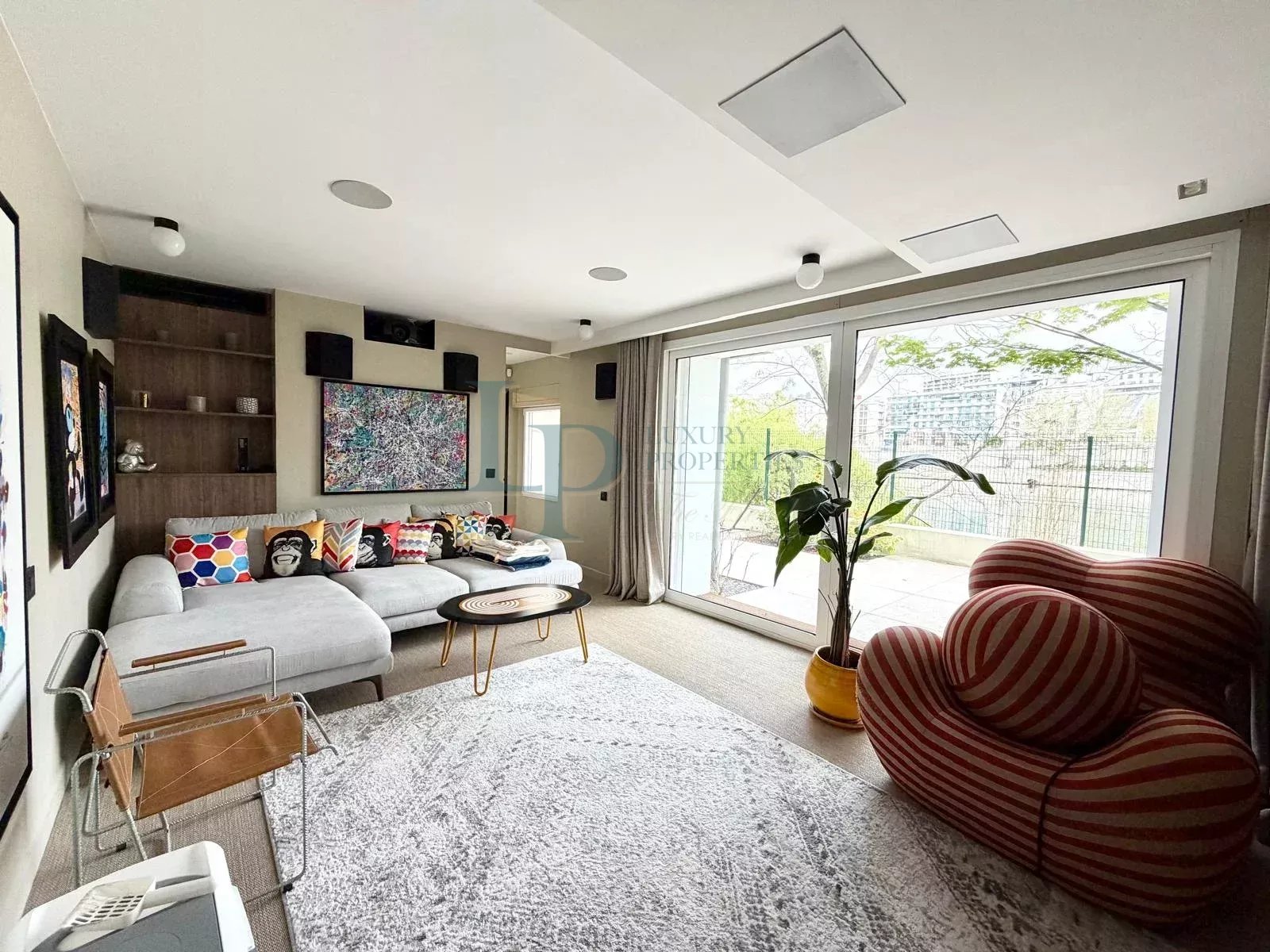 NEUILLY-SUR-SEINE – BORDS DE SEINE – Vue panoramique – Rénovation d’exception – Prestations ultra premium