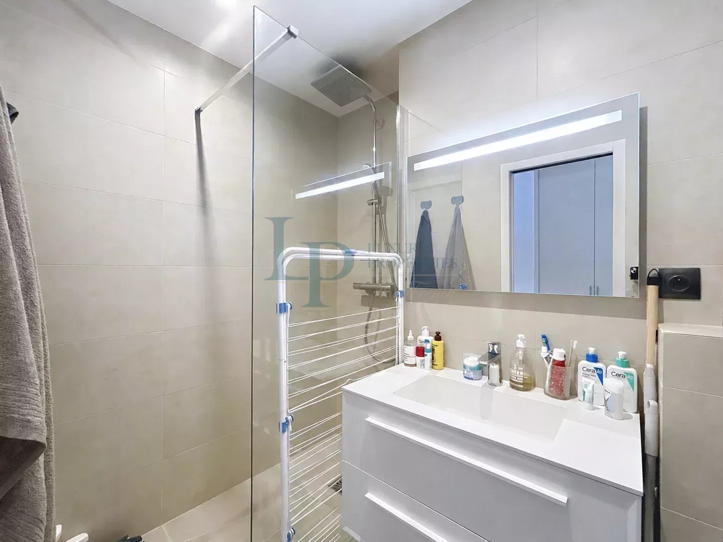 Studio de 26.74 m2 – Paris 8ème – rue d’Artois