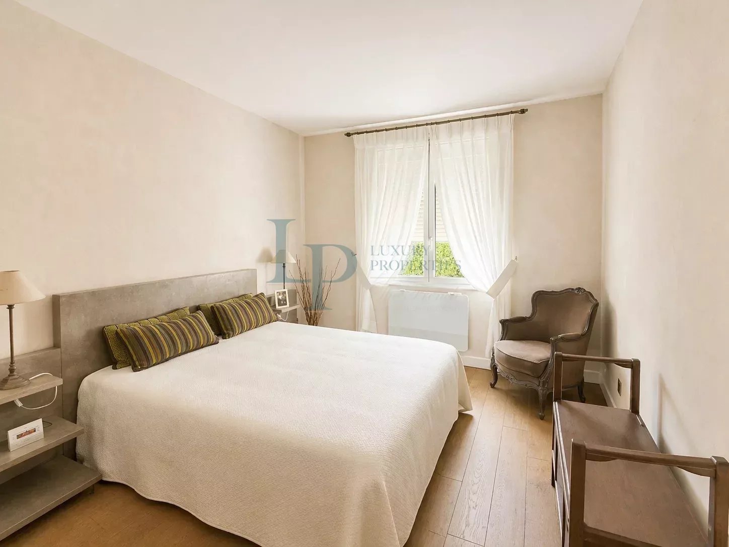 Maison – 8 pièces 270 m² – Ozoir-La-Ferrière (77330)