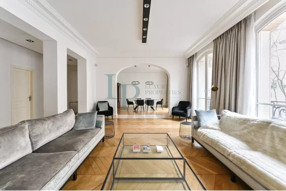 EXCLUSIVITÉ I PARIS XVII I TERNES / NIEL I APPARTEMENT 5 PIÈCES I 3 CHAMBRES I SERVICE I DOUBLE CAVE