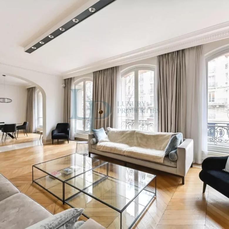 EXCLUSIVITÉ I PARIS XVII I TERNES / NIEL I APPARTEMENT 5 PIÈCES I 3 CHAMBRES I SERVICE I DOUBLE CAVE