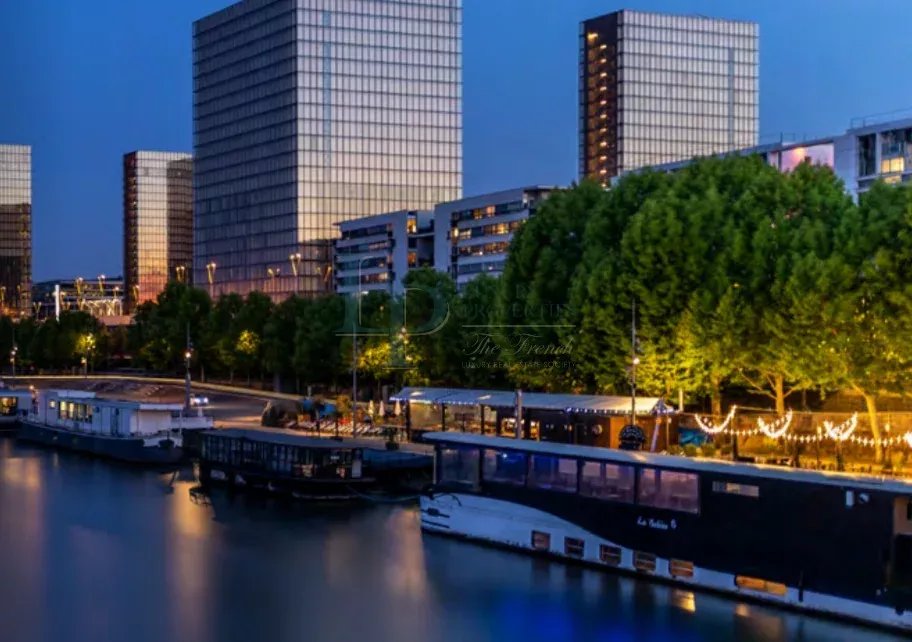 Vente Appartement de 122.9m²  à Paris 13ème