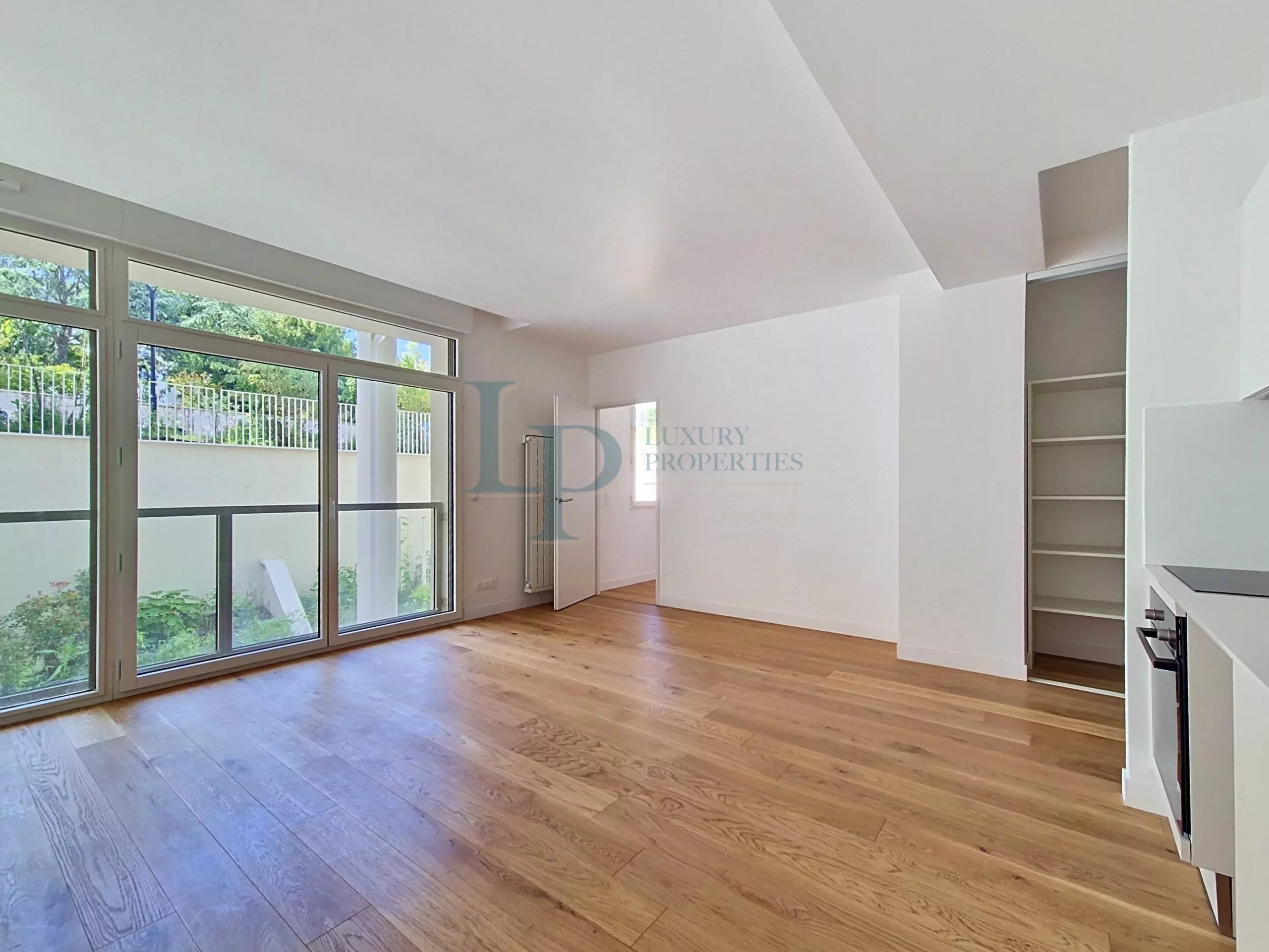 RÉSIDENCE CARRÉ DES ARTS · ISSY-LES-MOULINEAUX – Appartement de 3 pièces d’exception